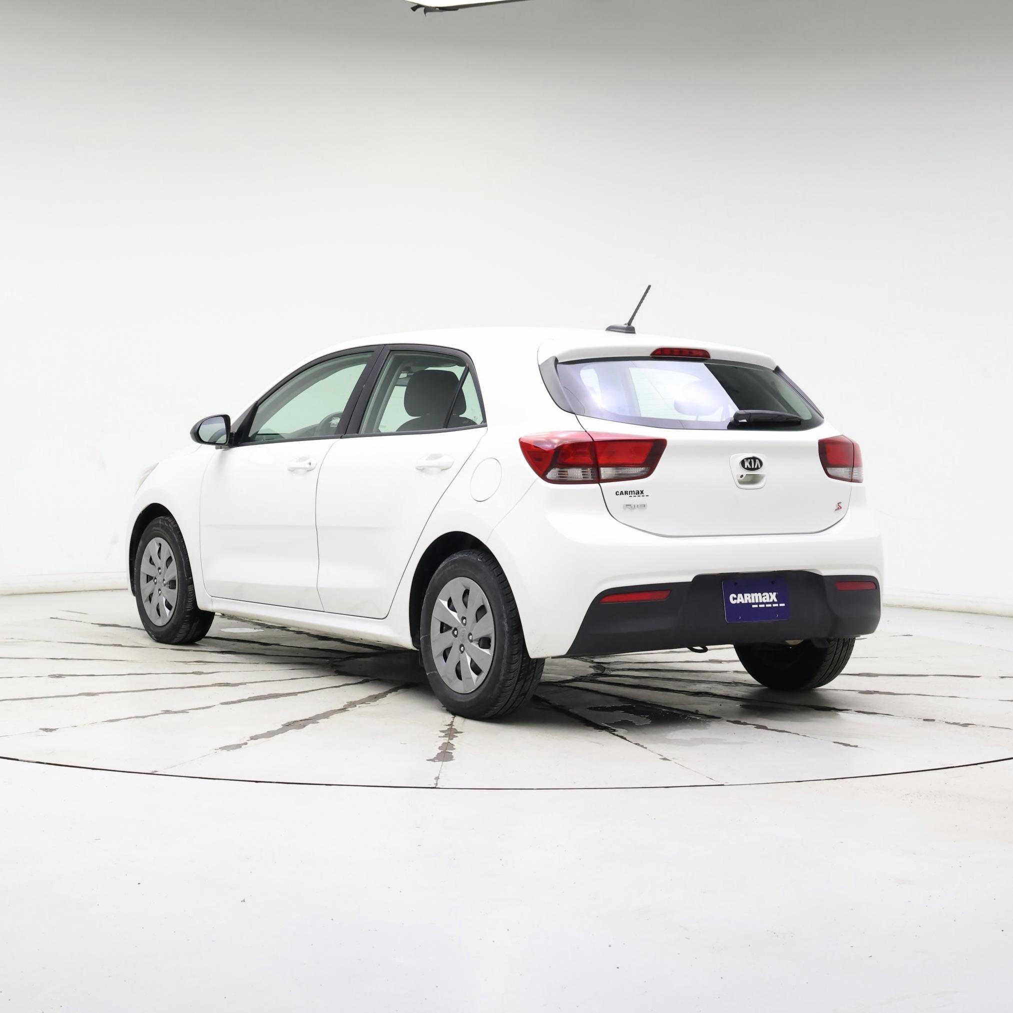 Thumbnail: 2020 Kia Rio5 - 2