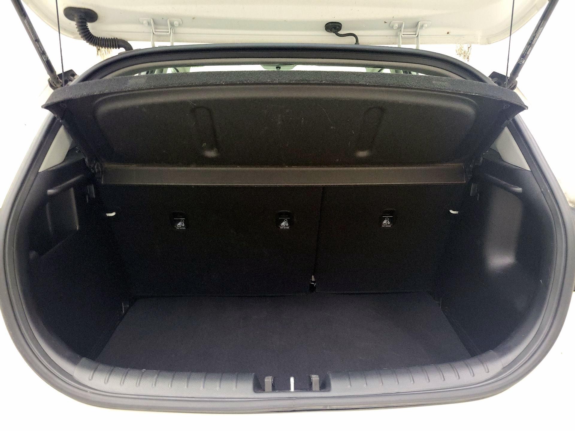 Thumbnail: 2020 Kia Rio5 - 20