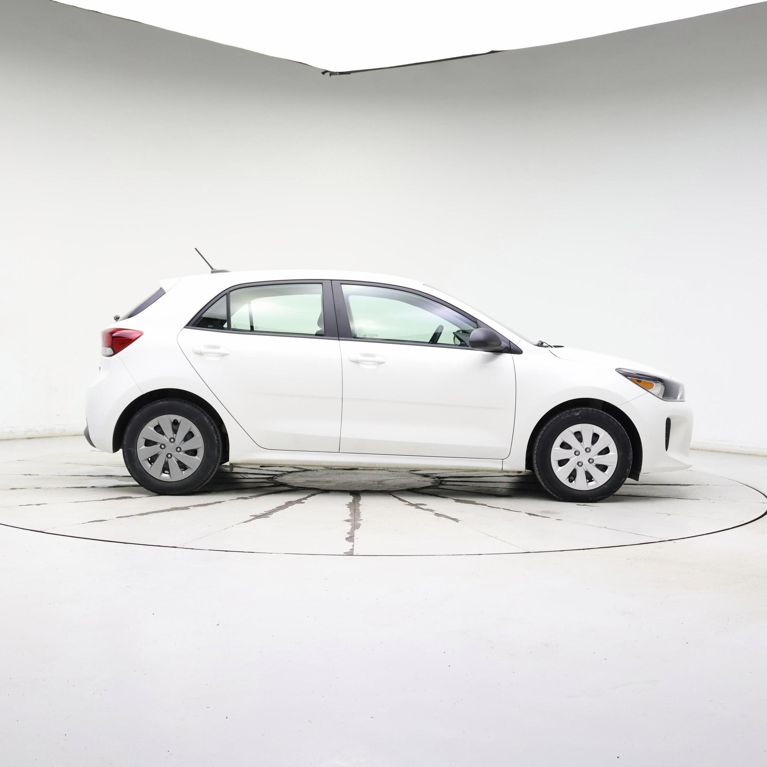 Thumbnail: 2020 Kia Rio5 - 7