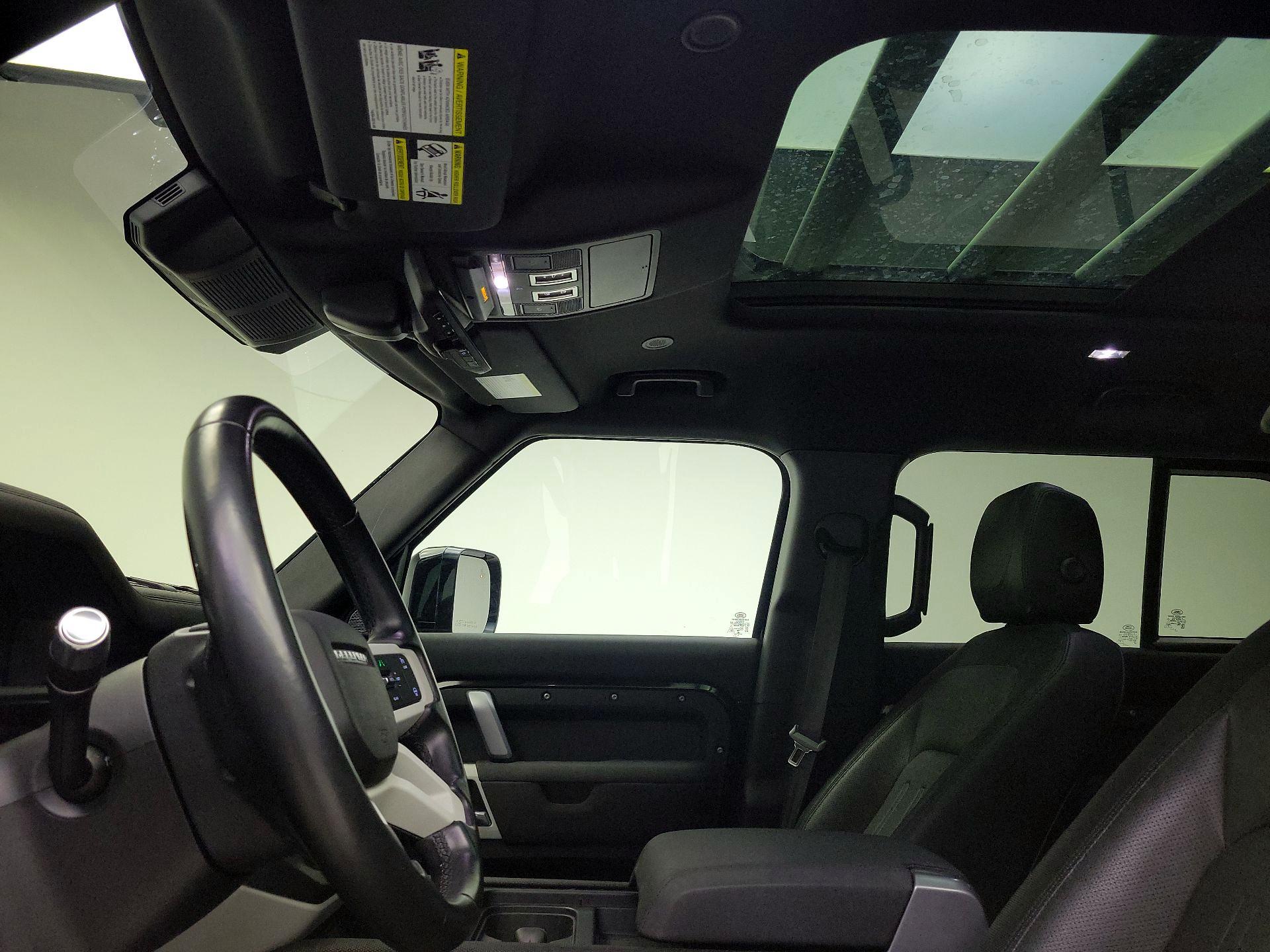 Thumbnail: 2022 Land Rover Defender - 18