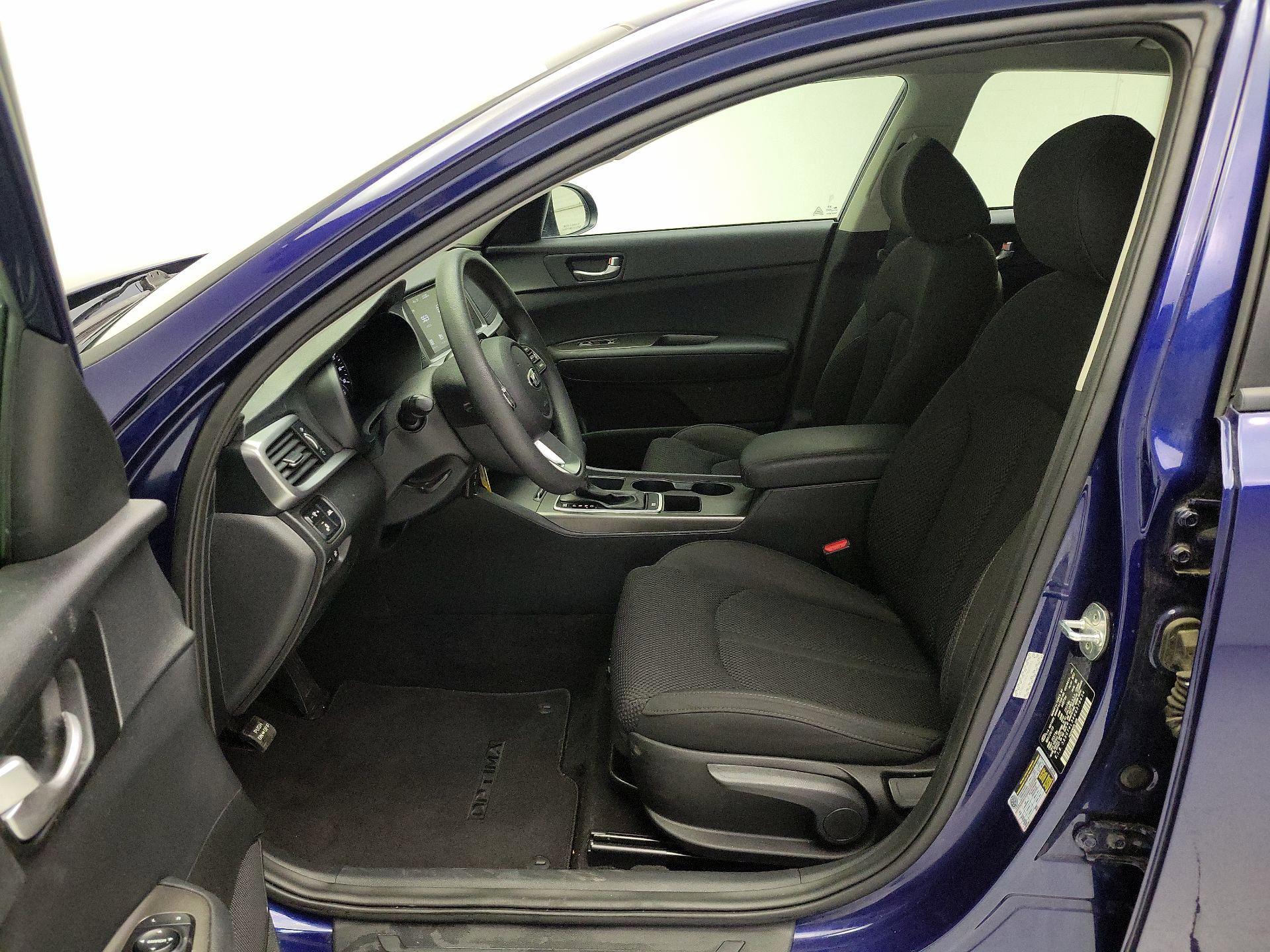 Thumbnail: 2019 Kia Optima - 11