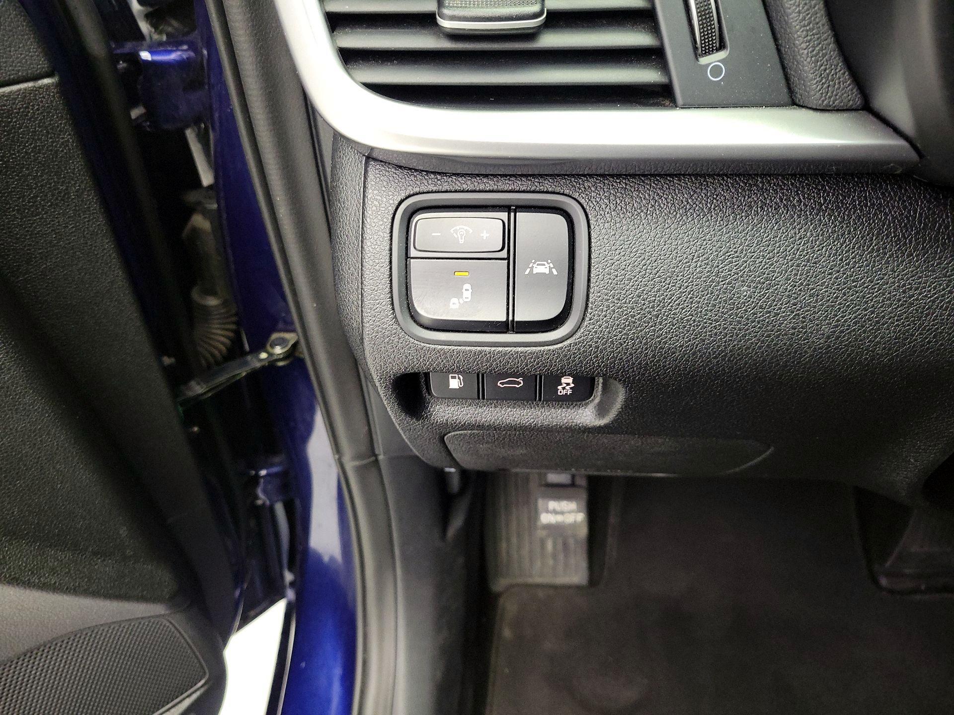 Thumbnail: 2019 Kia Optima - 13