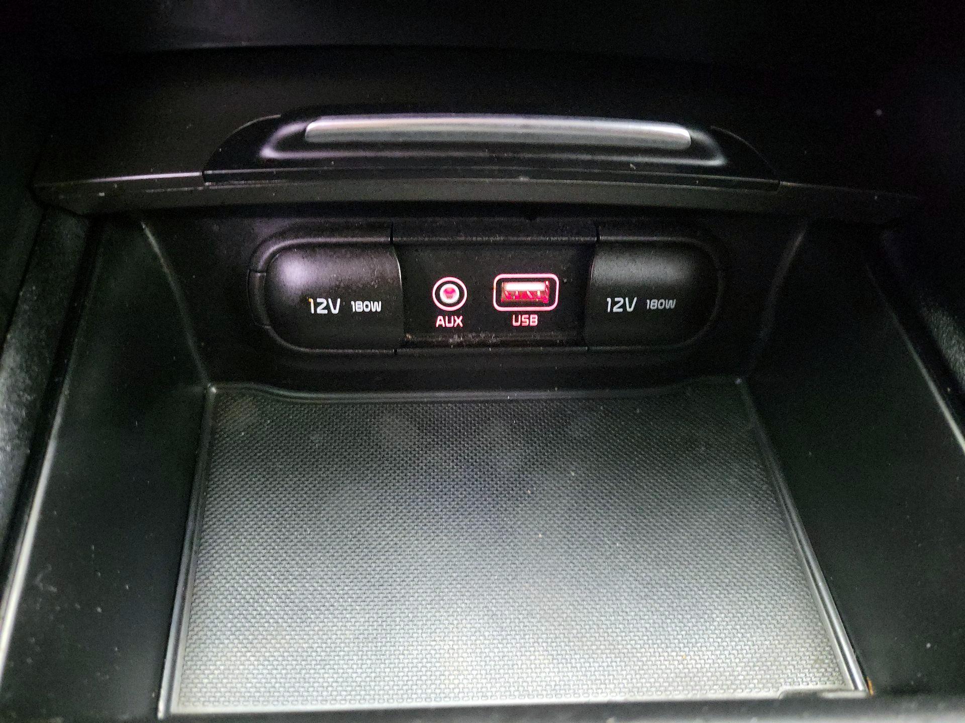 Thumbnail: 2019 Kia Optima - 18