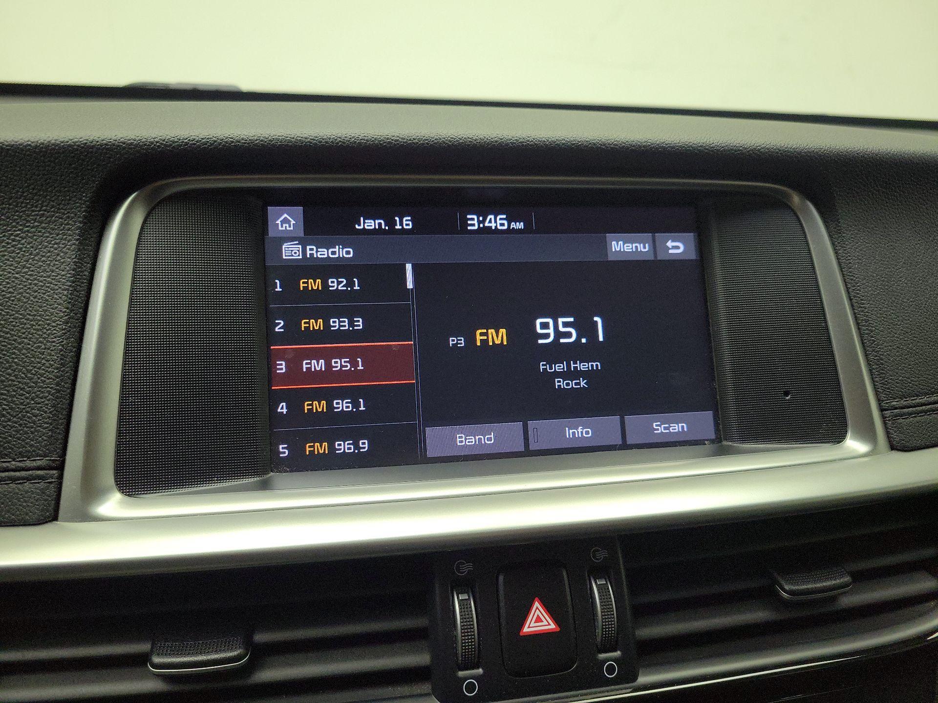 Thumbnail: 2019 Kia Optima - 15