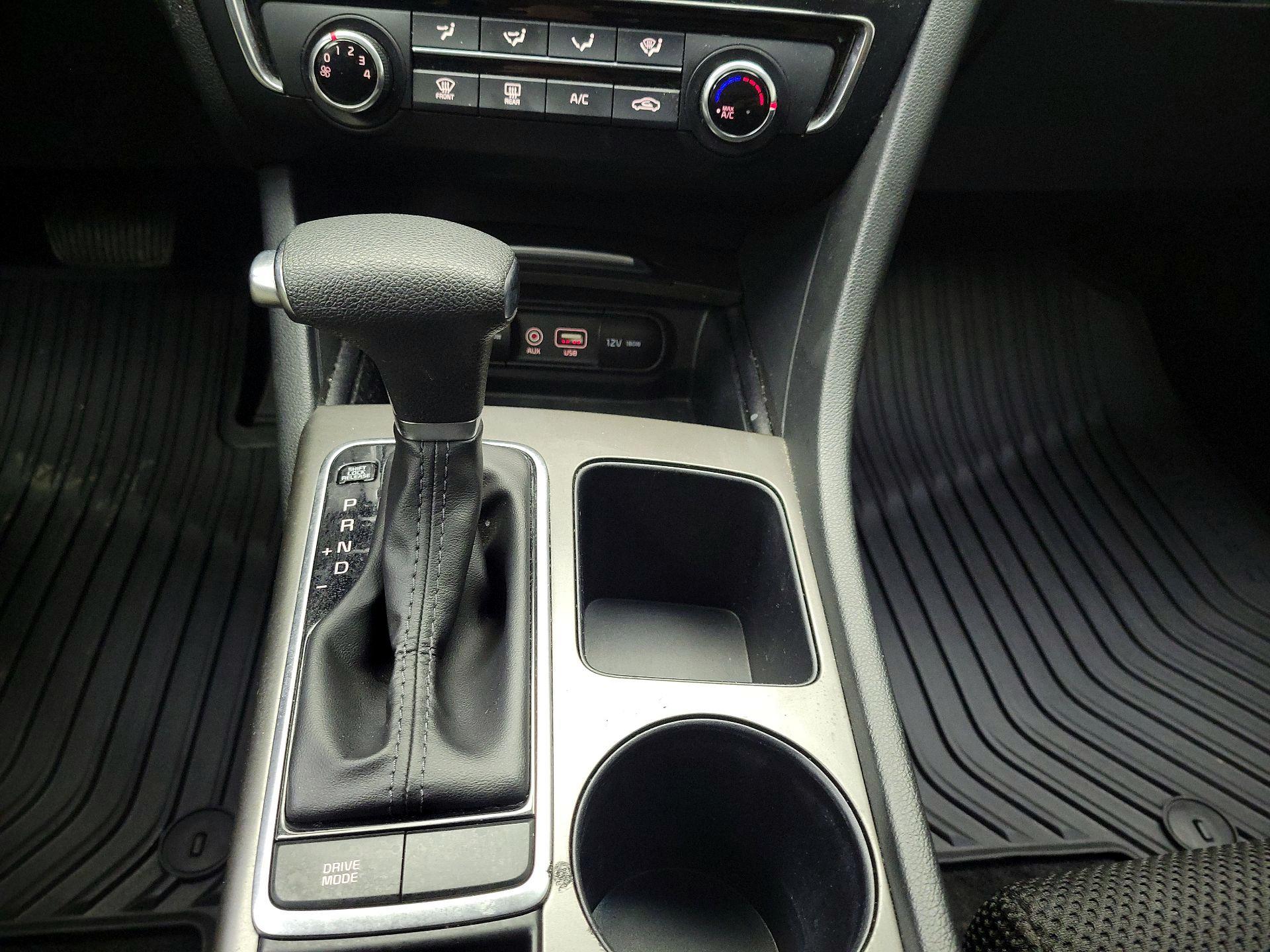 Thumbnail: 2019 Kia Optima - 17