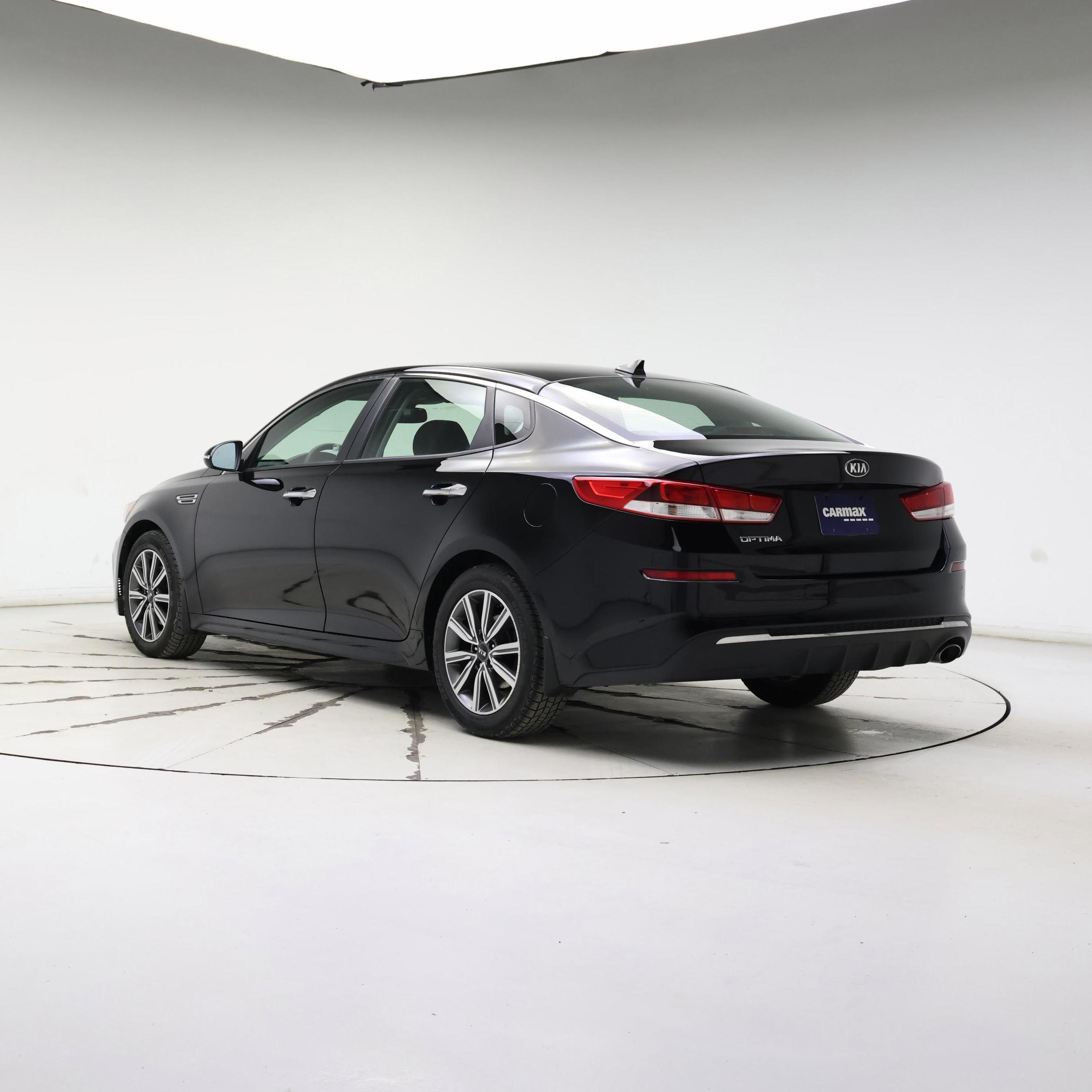 Thumbnail: 2019 Kia Optima - 2