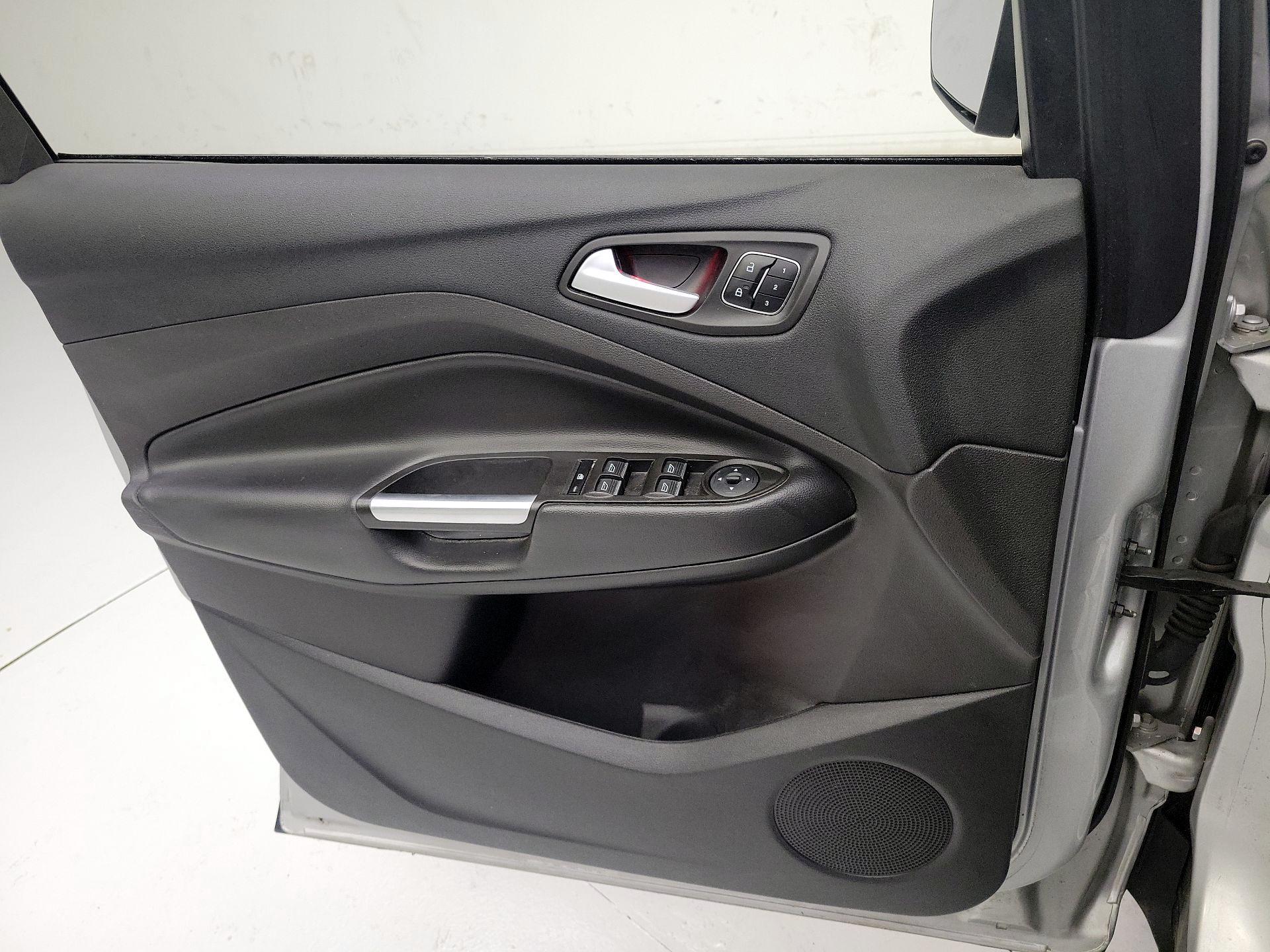 Thumbnail: 2017 Ford Escape - 12