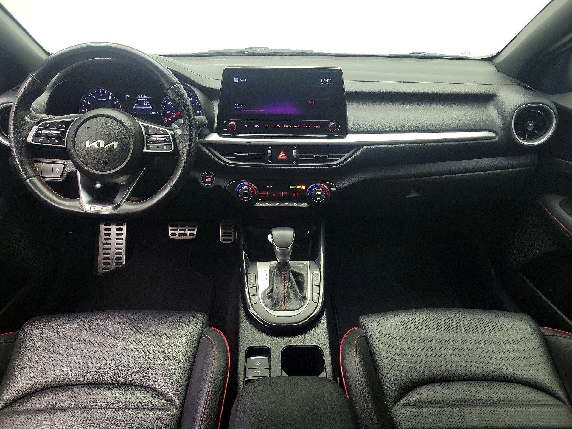 Thumbnail: 2022 Kia Forte - 9