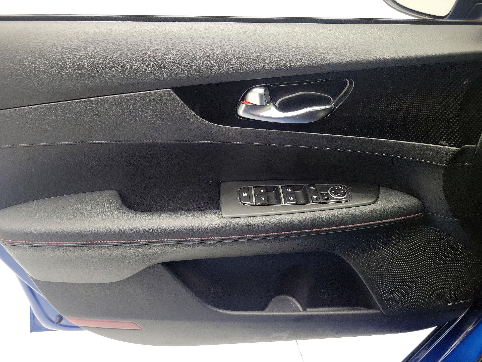 Thumbnail: 2022 Kia Forte - 12