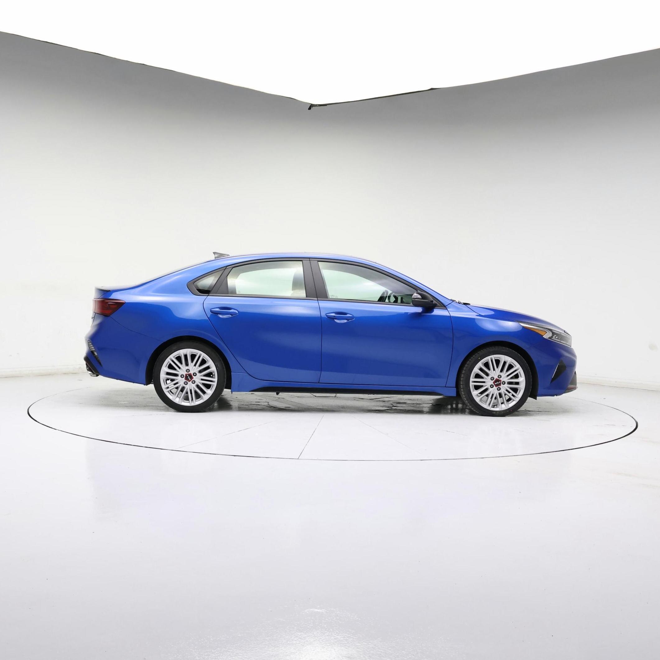 Thumbnail: 2022 Kia Forte - 7