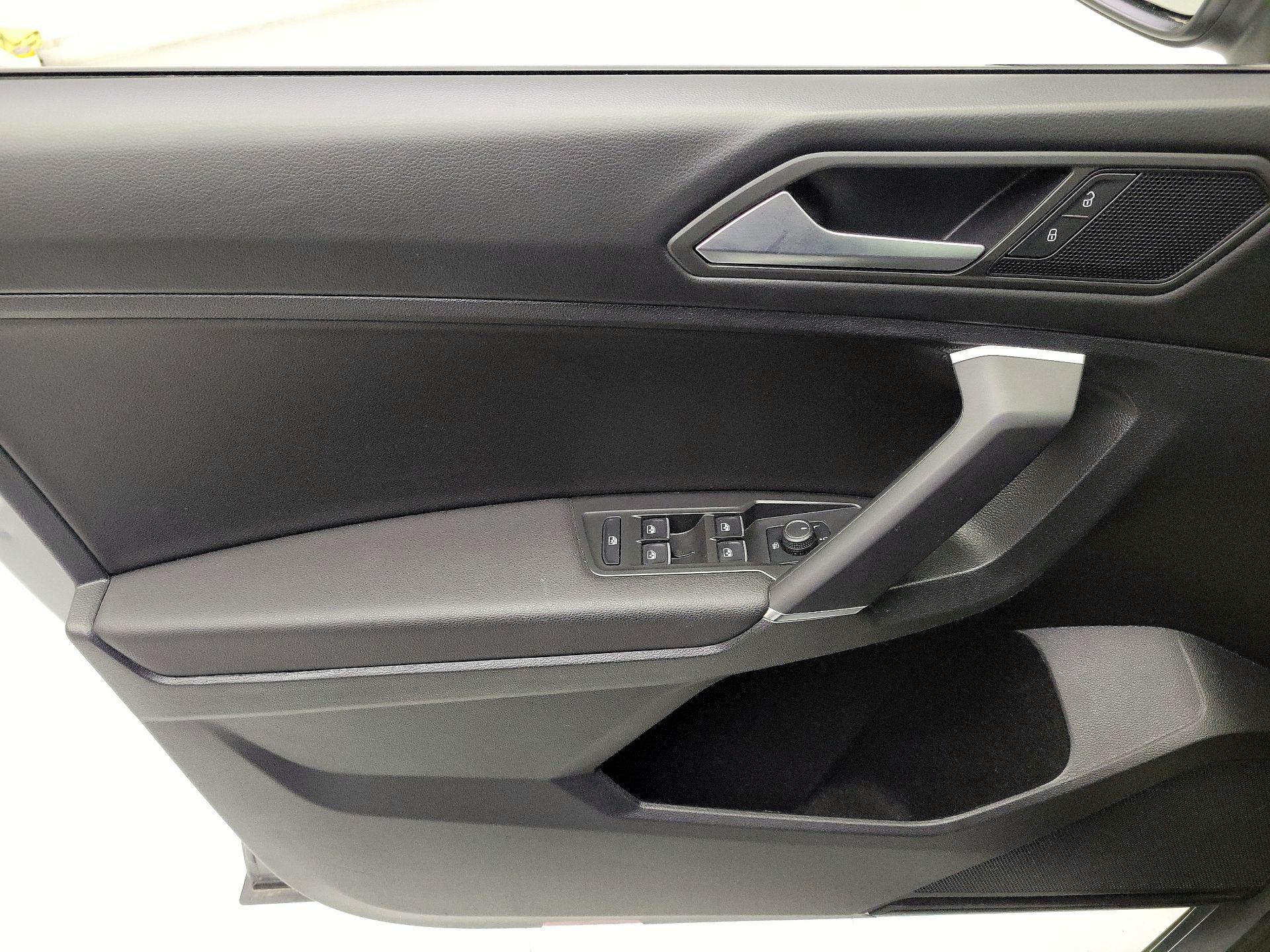 Thumbnail: 2020 Volkswagen Tiguan - 12