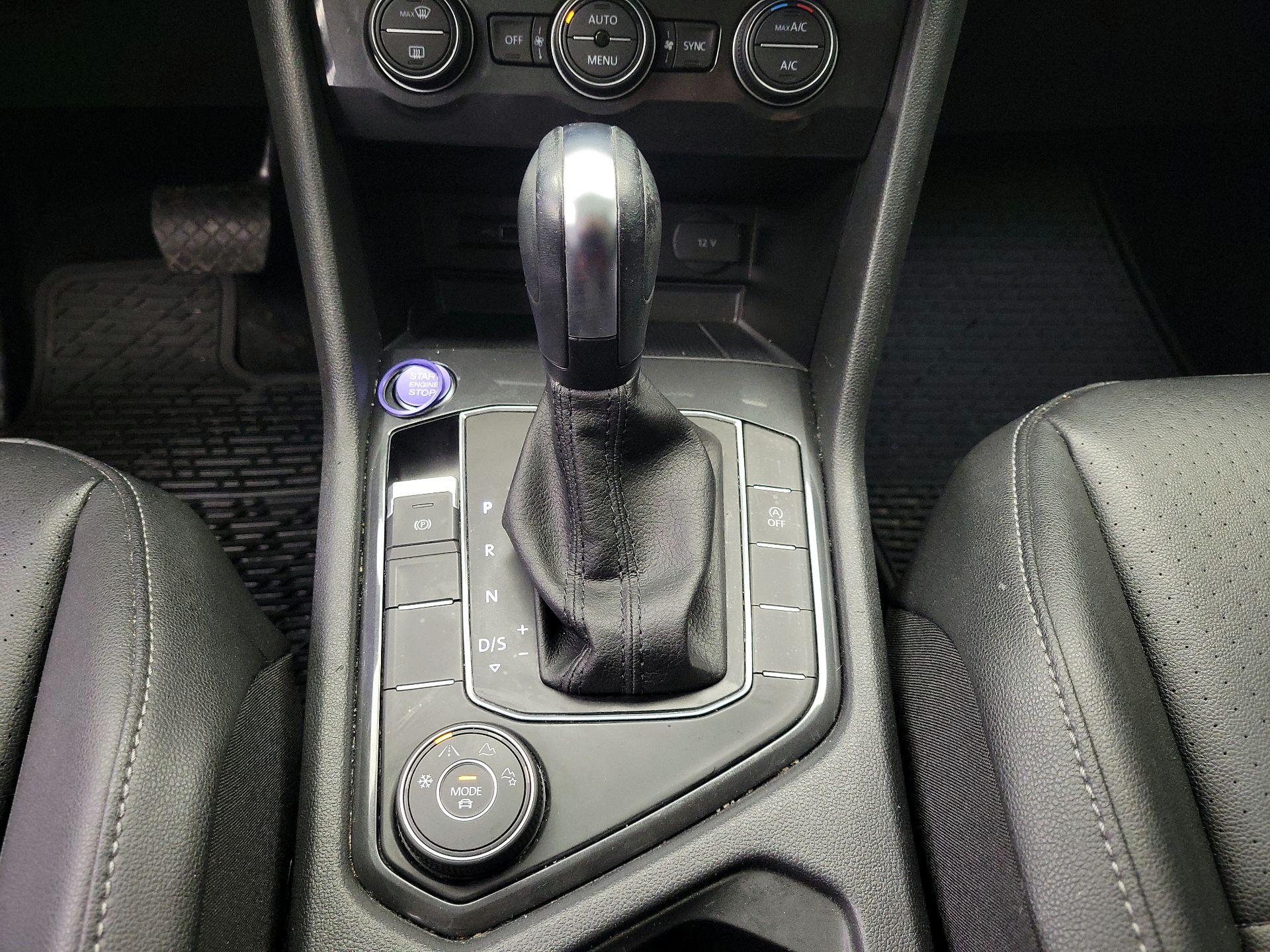 Thumbnail: 2020 Volkswagen Tiguan - 17