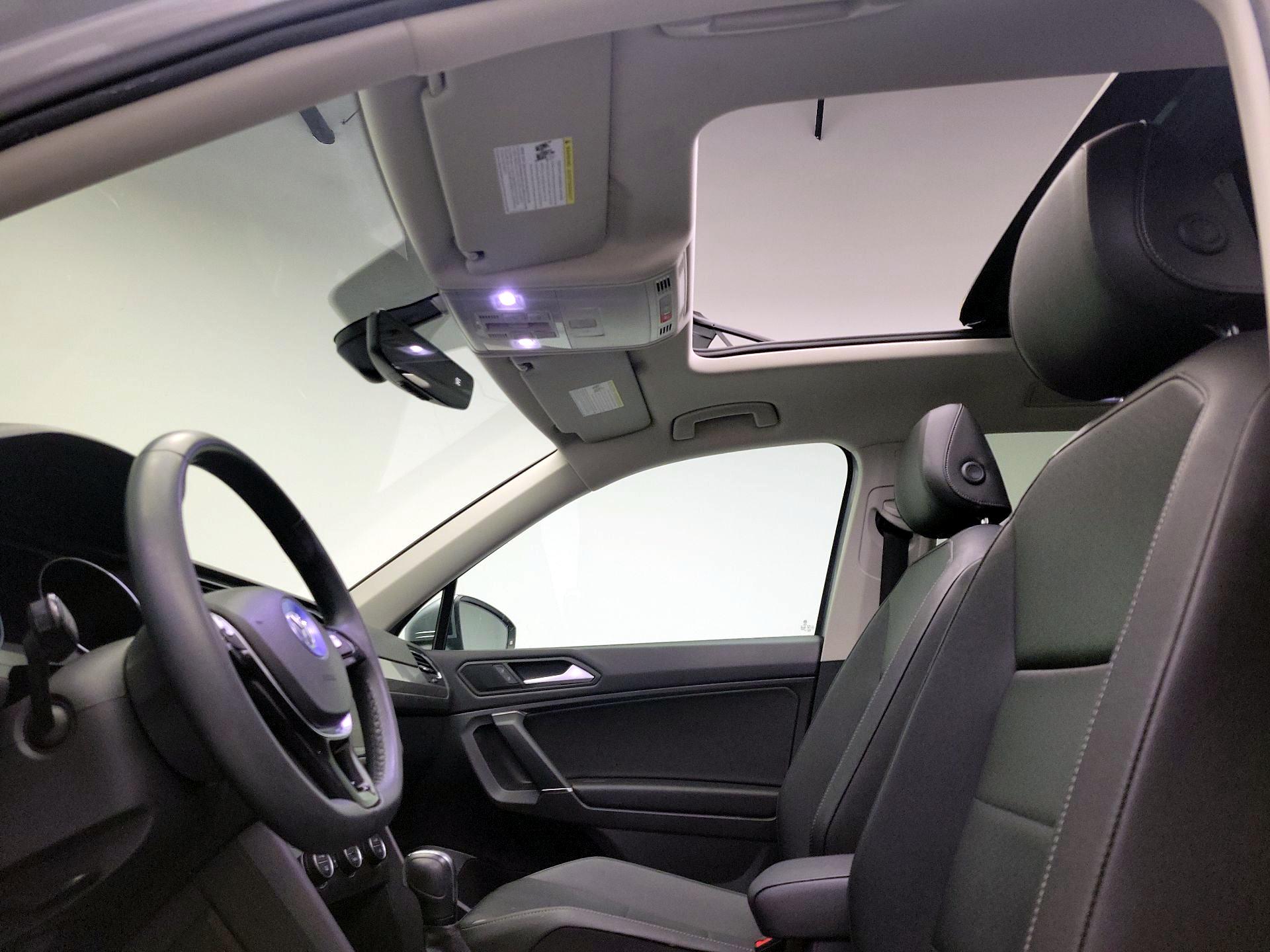 Thumbnail: 2020 Volkswagen Tiguan - 19