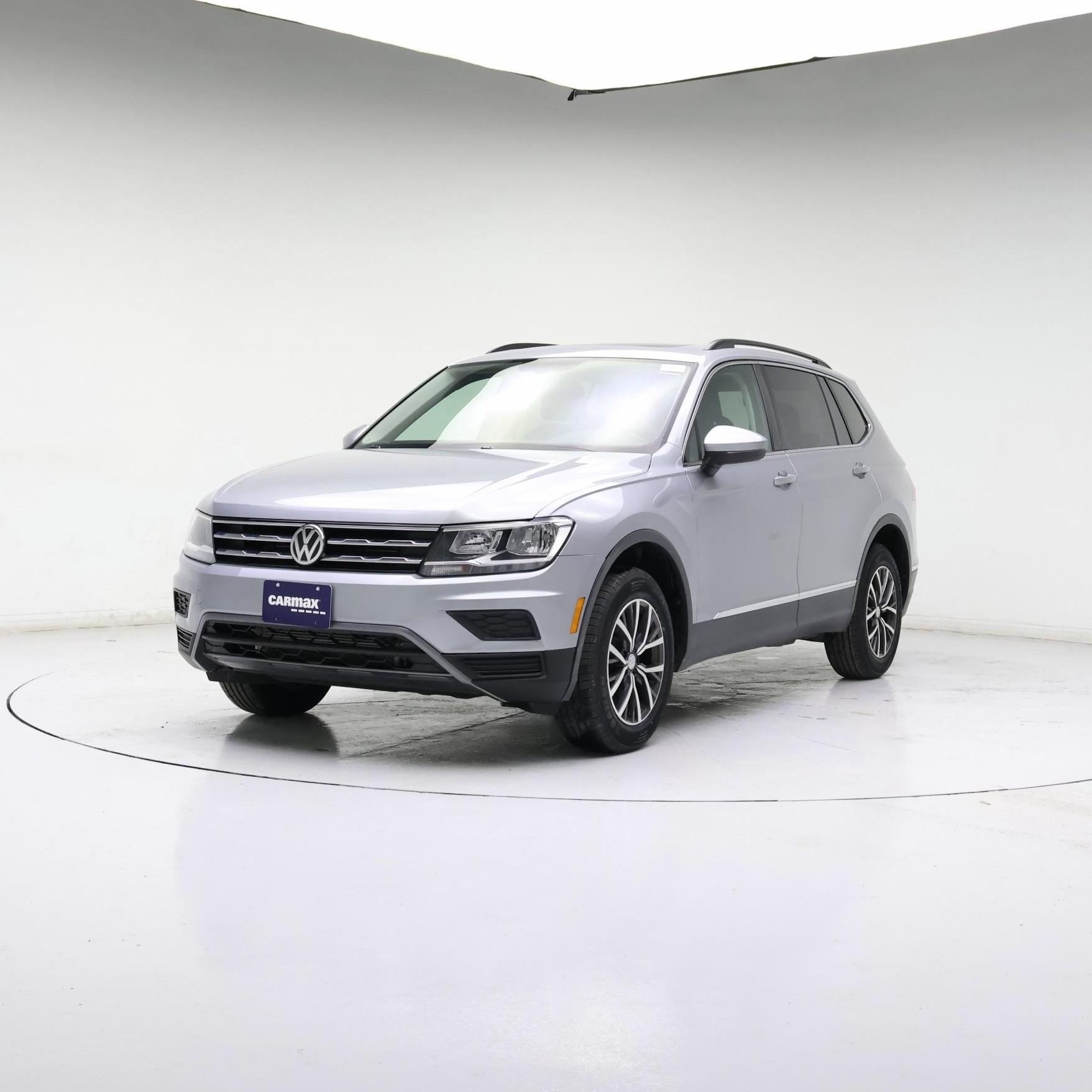 Thumbnail: 2020 Volkswagen Tiguan - 4