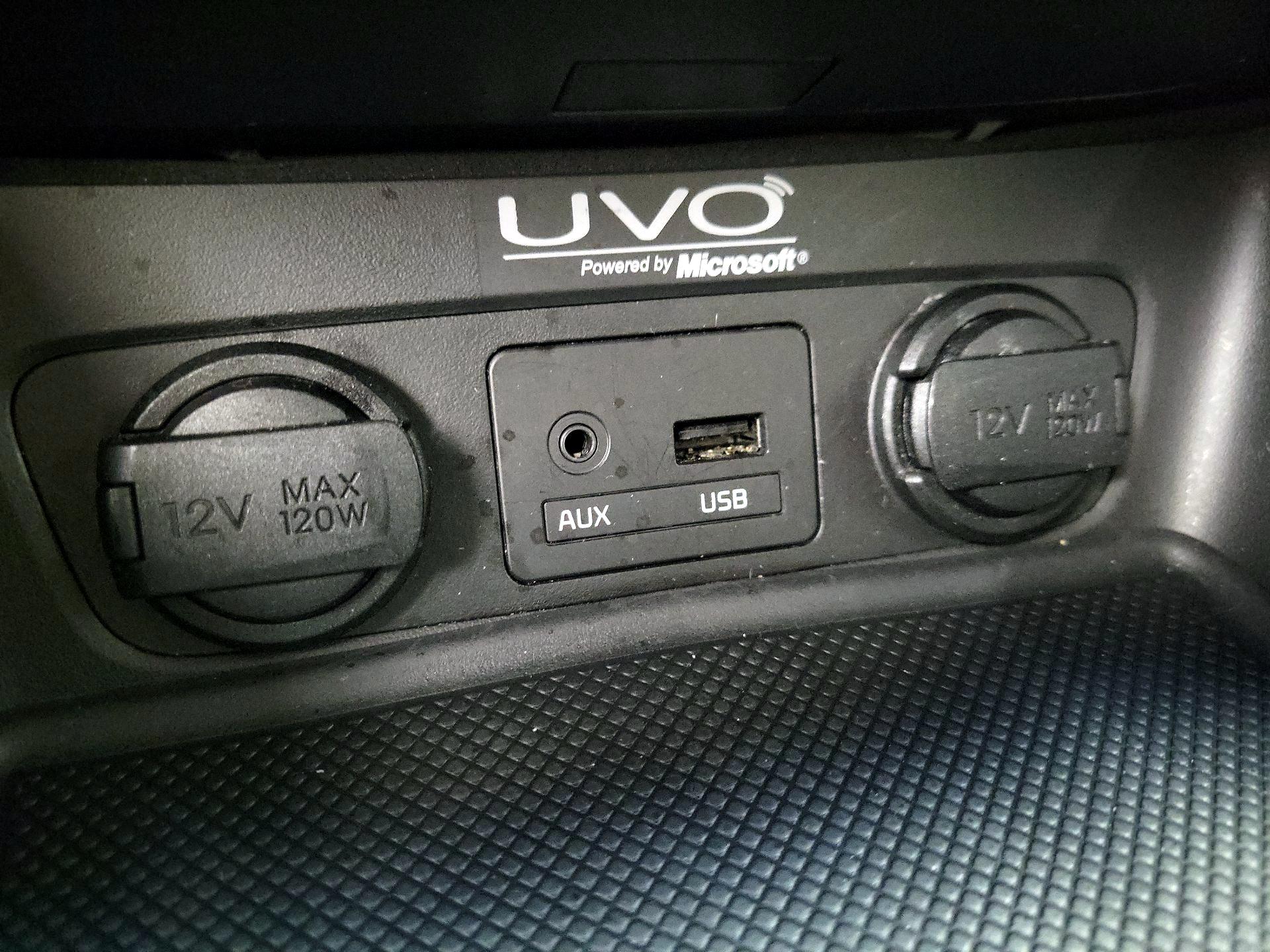 Thumbnail: 2014 Kia Sorento - 17