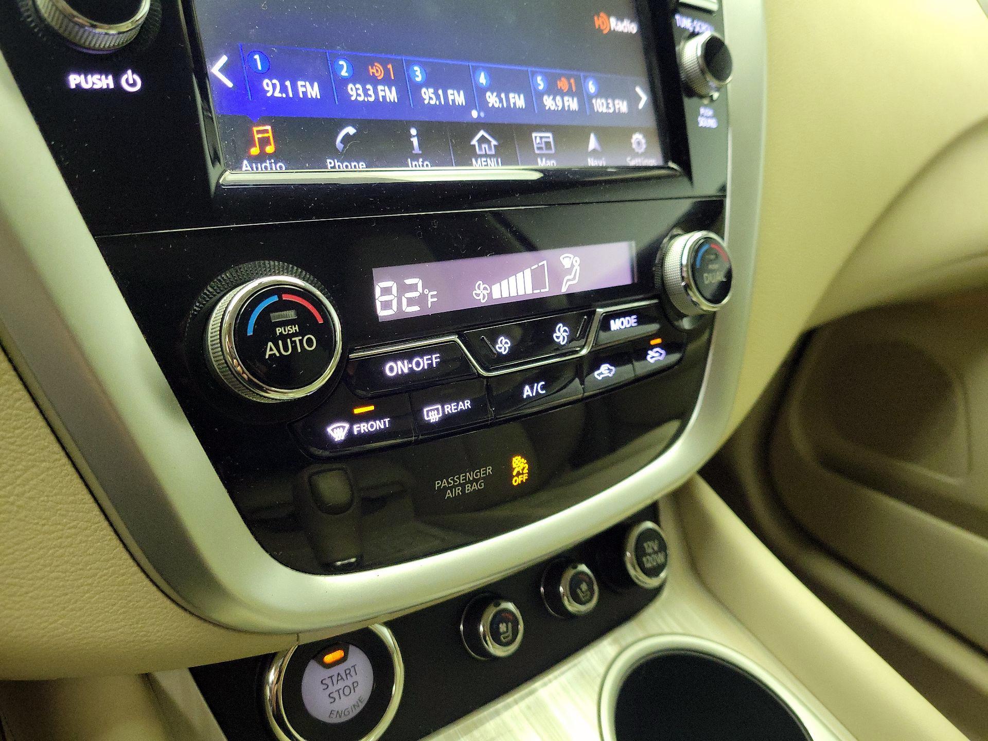 Thumbnail: 2017 Nissan Murano - 17