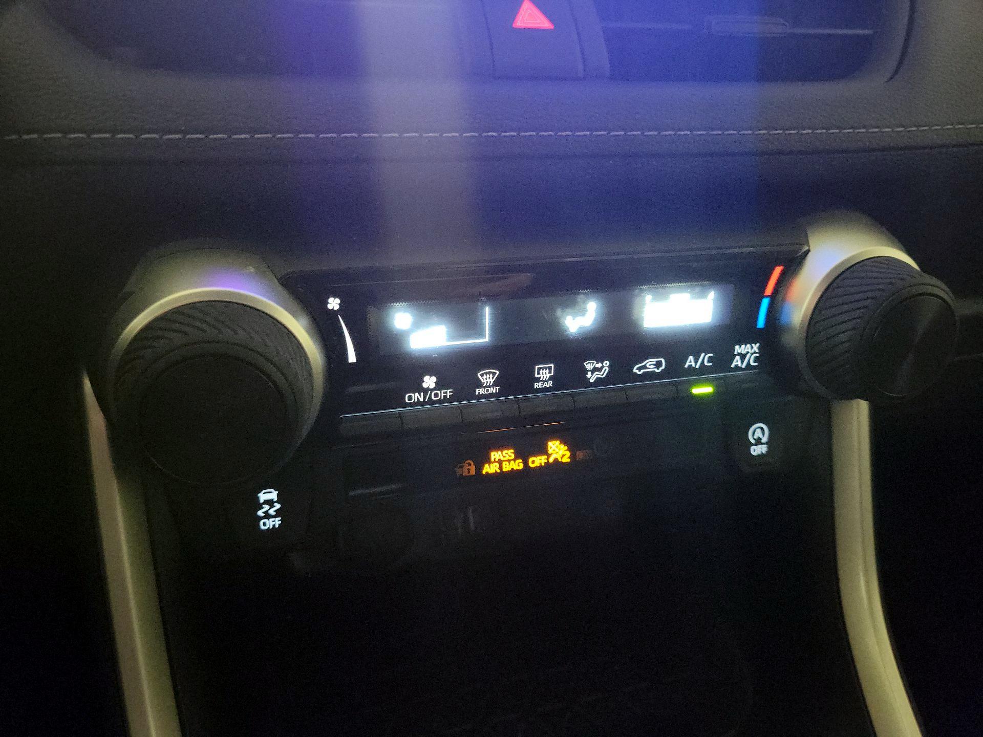 Thumbnail: 2025 Toyota RAV4 - 14