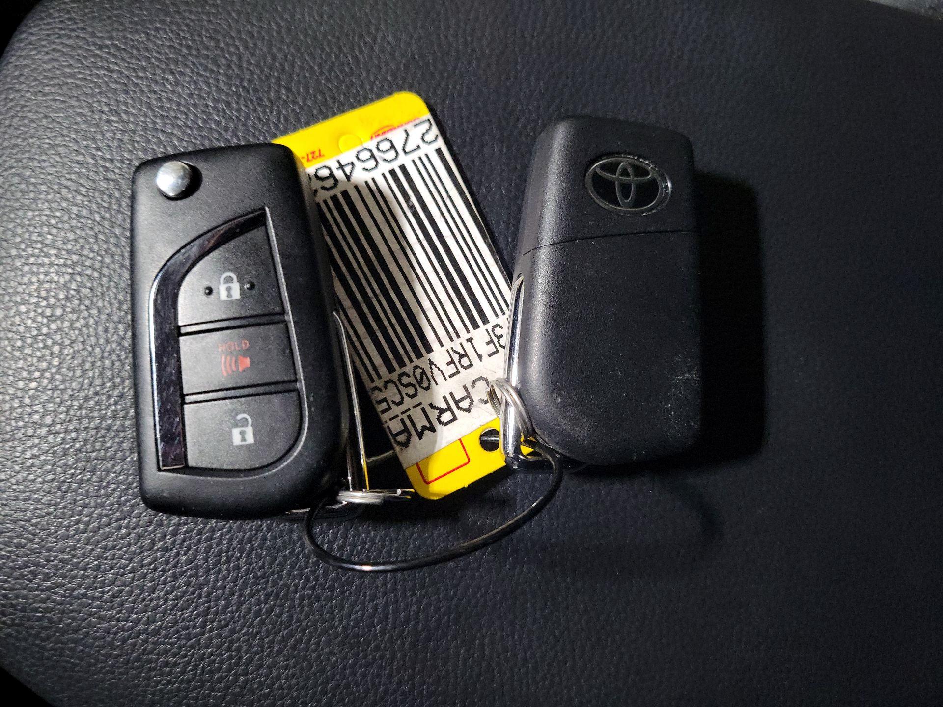 Thumbnail: 2025 Toyota RAV4 - 20