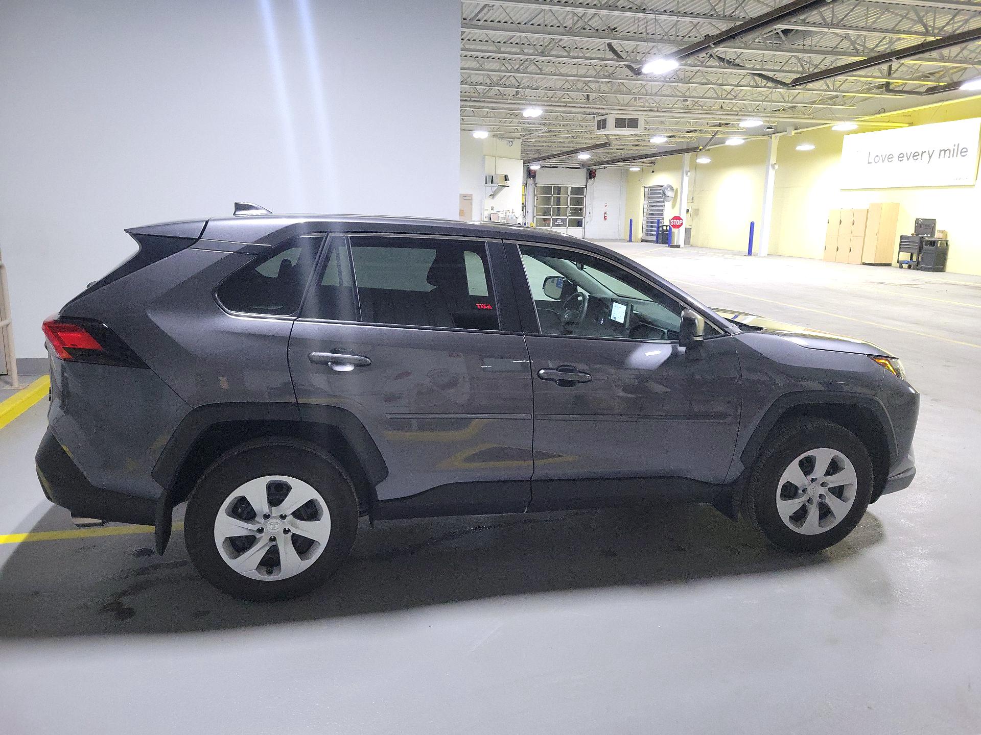 Thumbnail: 2025 Toyota RAV4 - 4