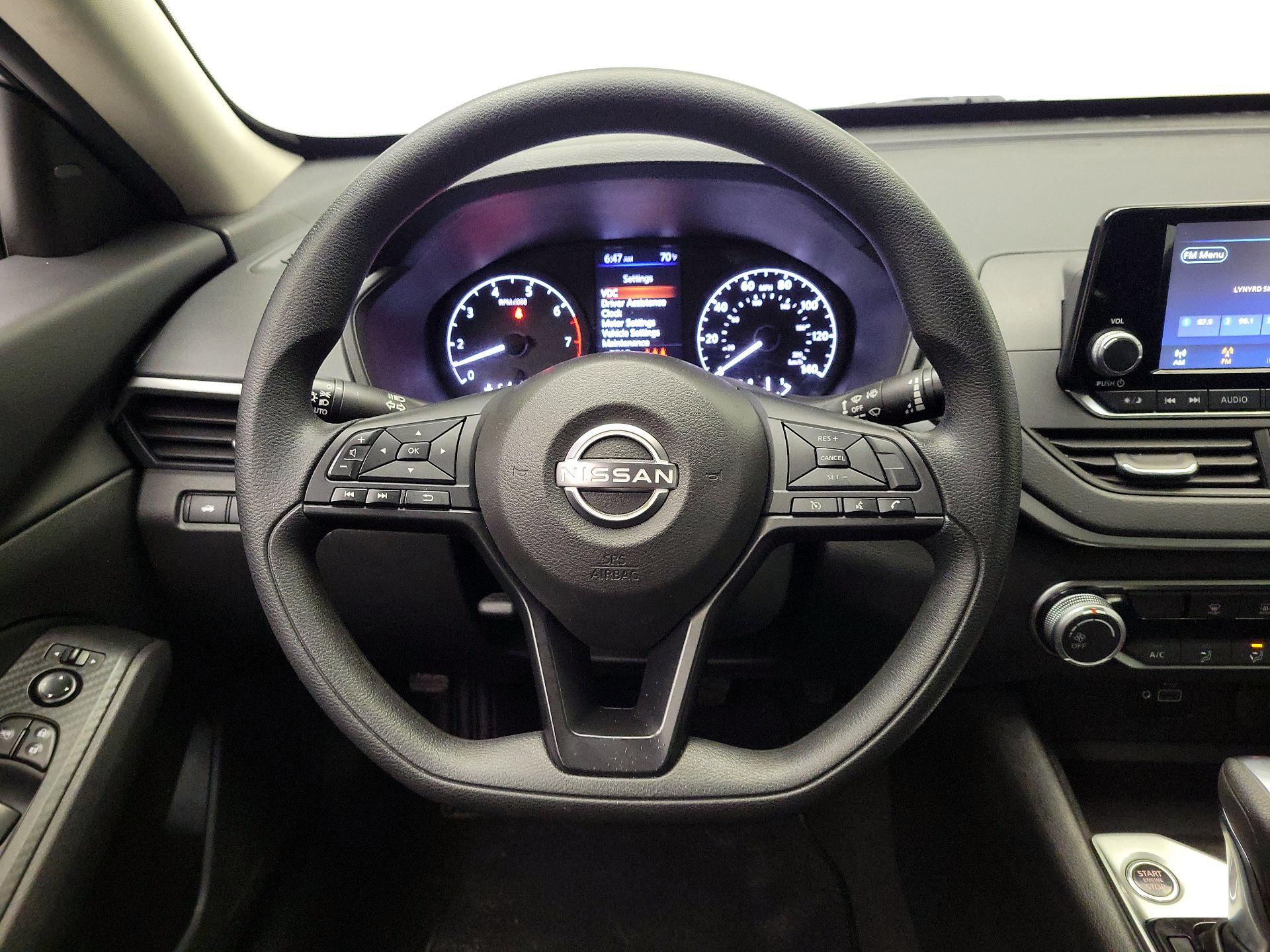 Thumbnail: 2024 Nissan Altima - 10