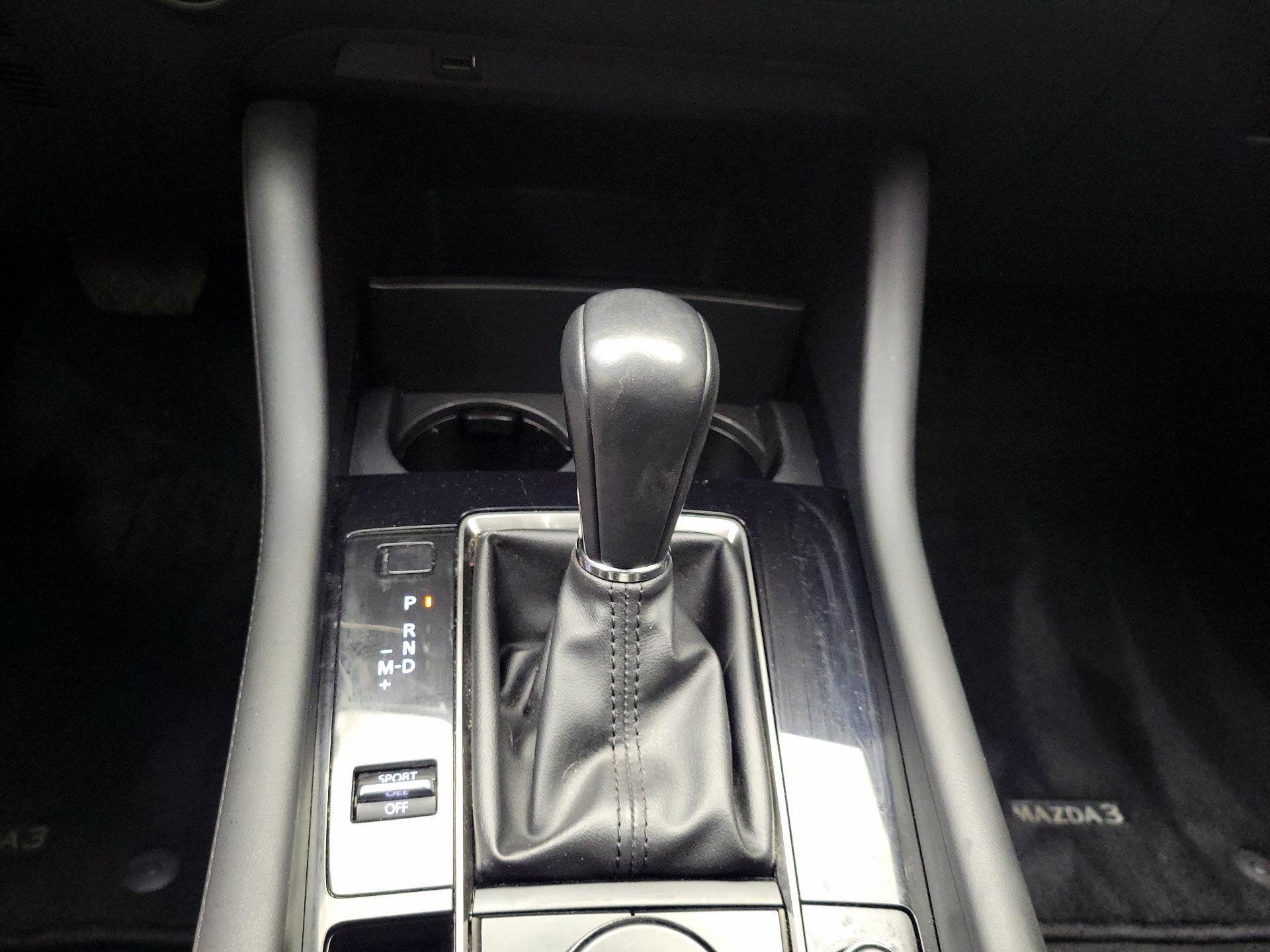 Thumbnail: 2019 Mazda Mazda3 - 17