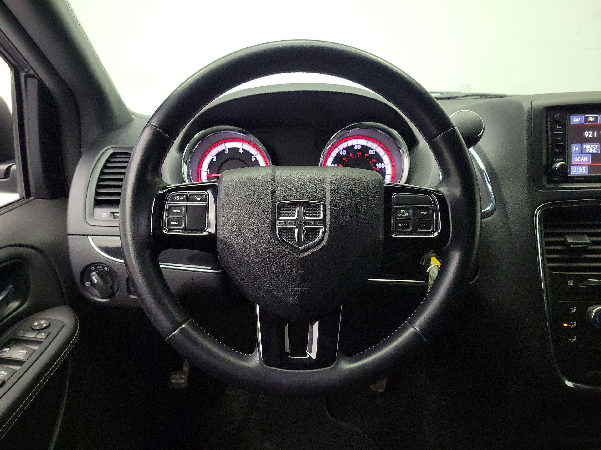 Thumbnail: 2017 Dodge Grand Caravan - 10