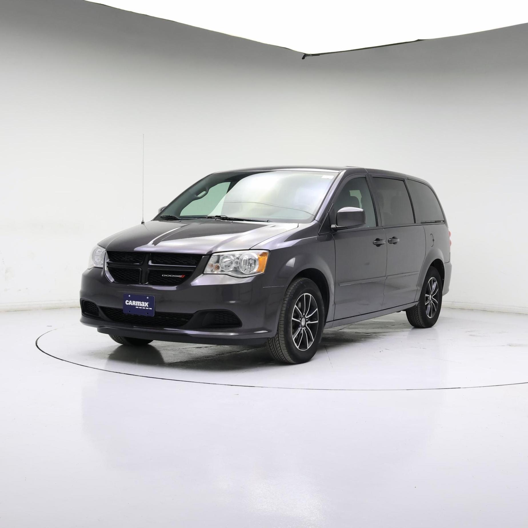 Thumbnail: 2017 Dodge Grand Caravan - 4