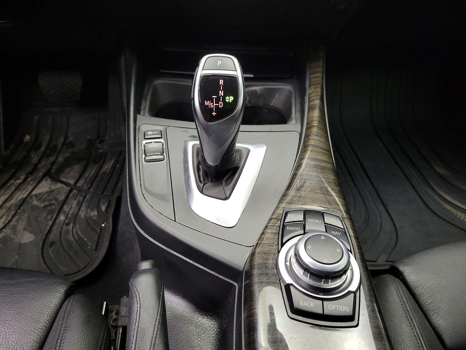 Thumbnail: 2016 BMW 2 Series - 16