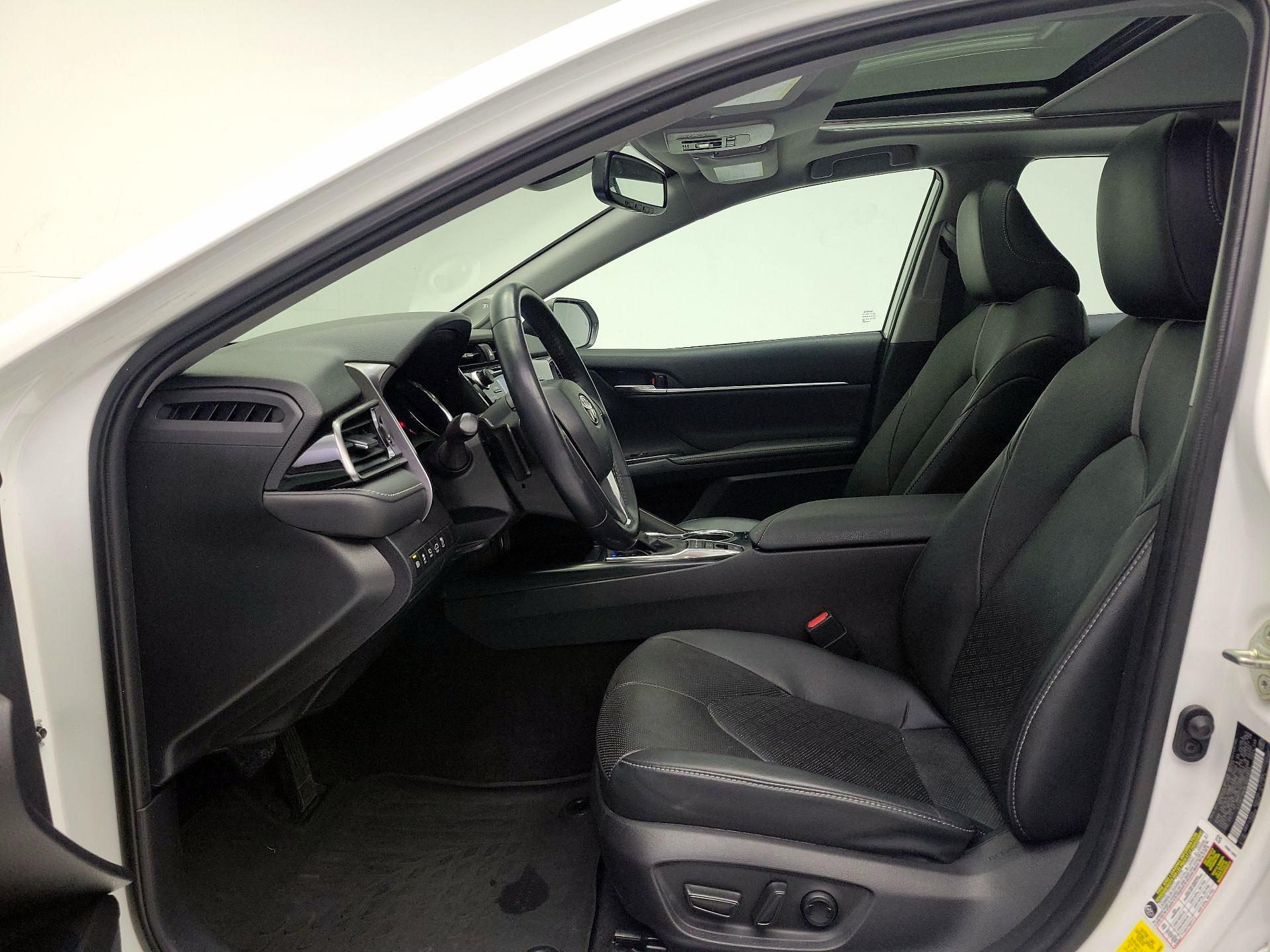 Thumbnail: 2020 Toyota Camry - 11