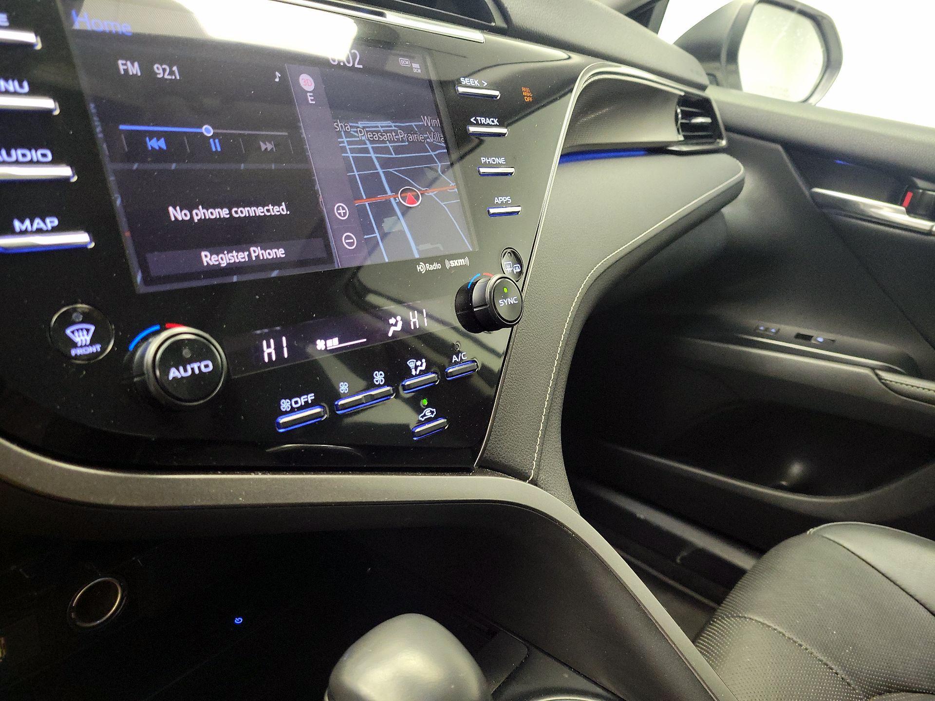 Thumbnail: 2020 Toyota Camry - 17