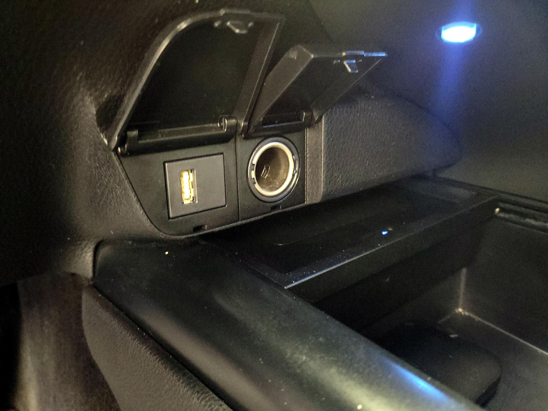 Thumbnail: 2020 Toyota Camry - 19