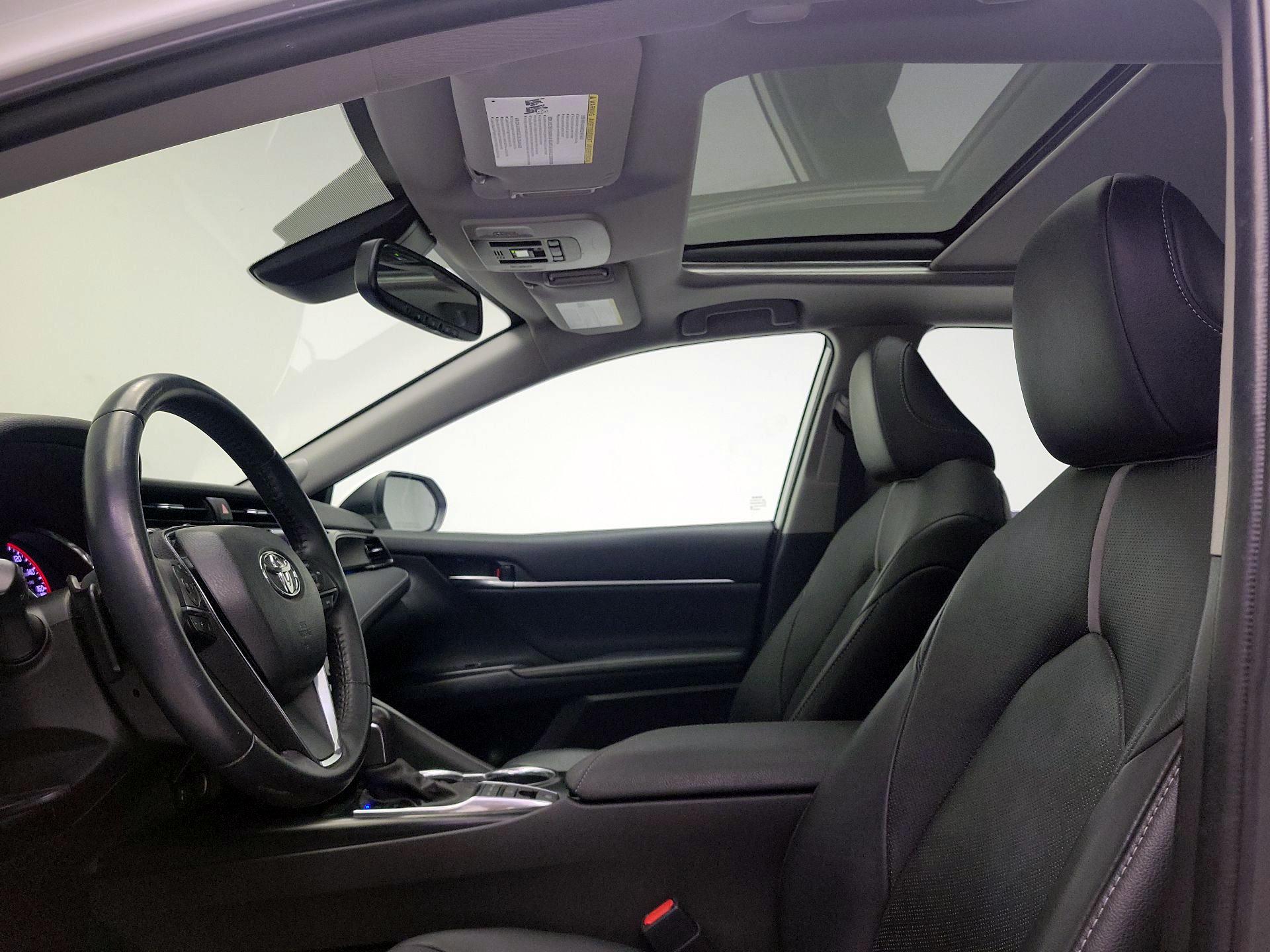 Thumbnail: 2020 Toyota Camry - 20