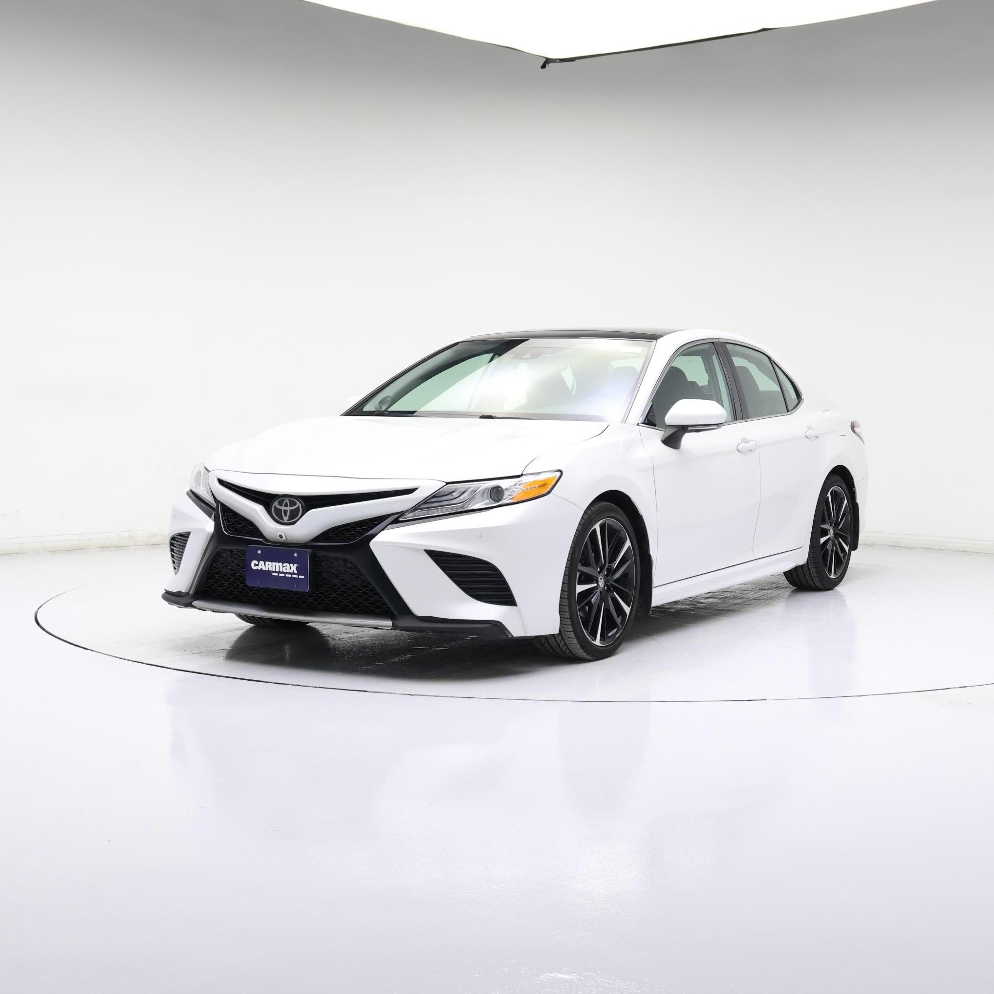 Thumbnail: 2020 Toyota Camry - 4