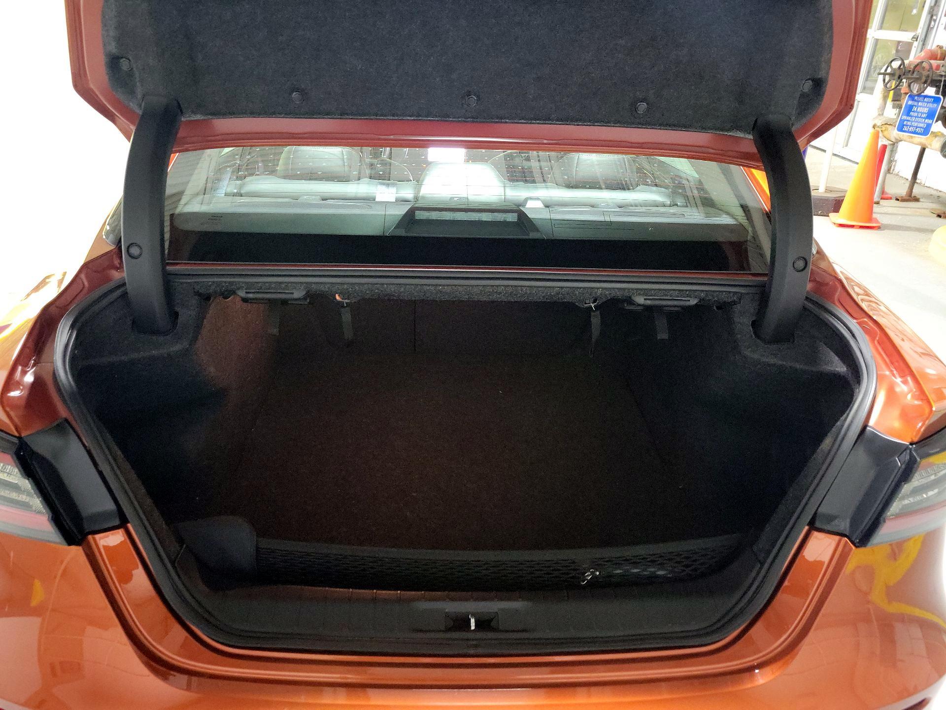 Thumbnail: 2021 Nissan Maxima - 20