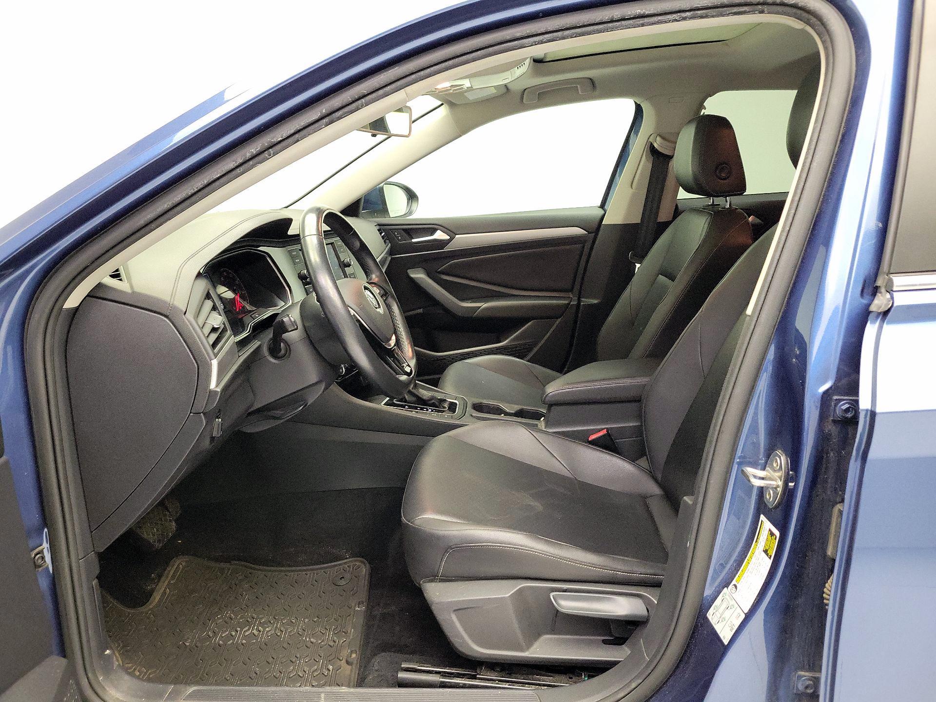 Thumbnail: 2019 Volkswagen Jetta - 11