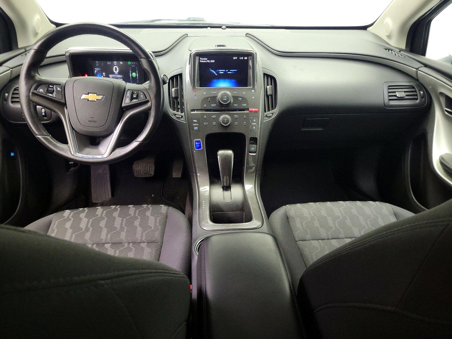 Thumbnail: 2015 Chevrolet Volt - 9