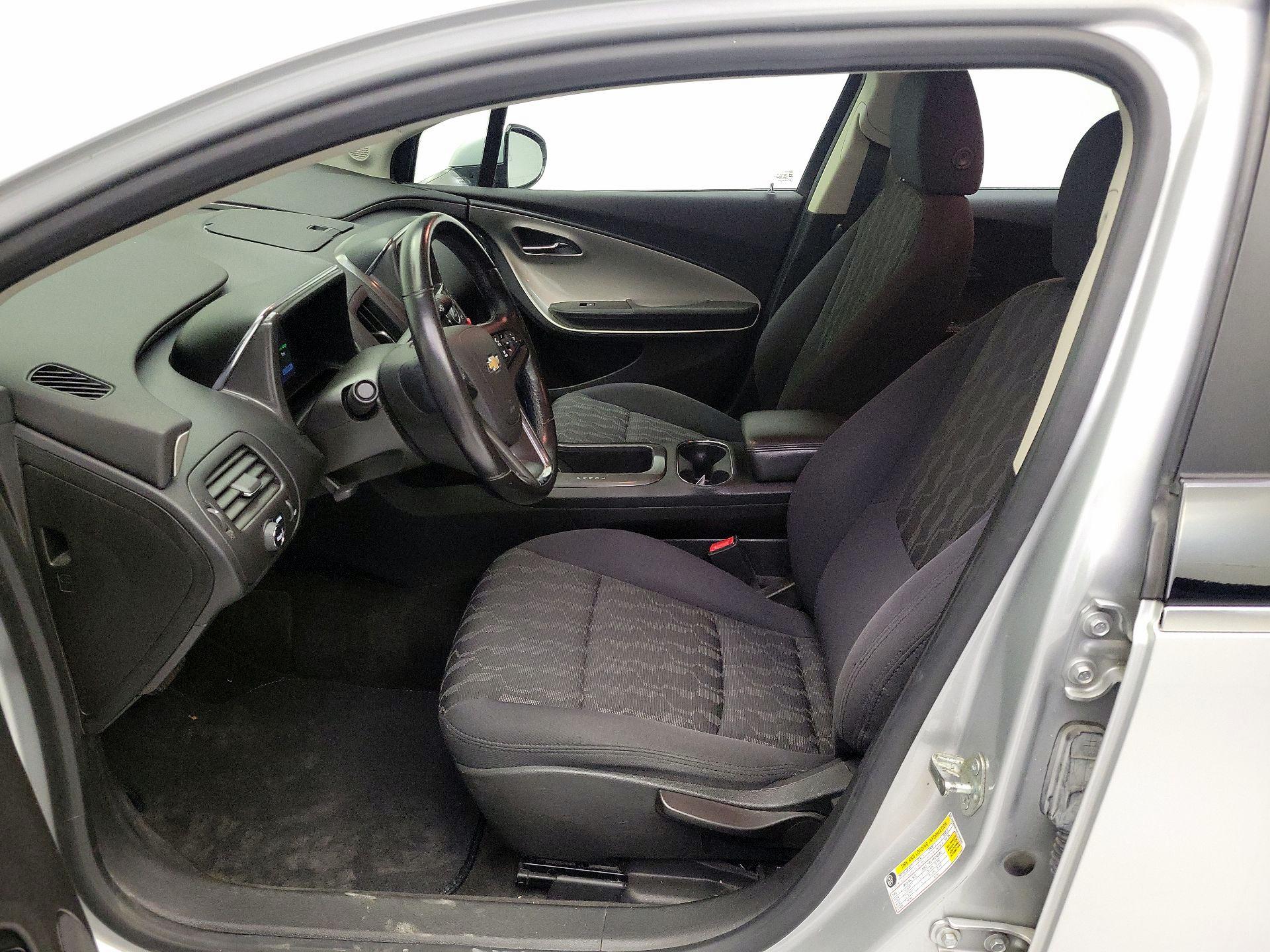 Thumbnail: 2015 Chevrolet Volt - 11