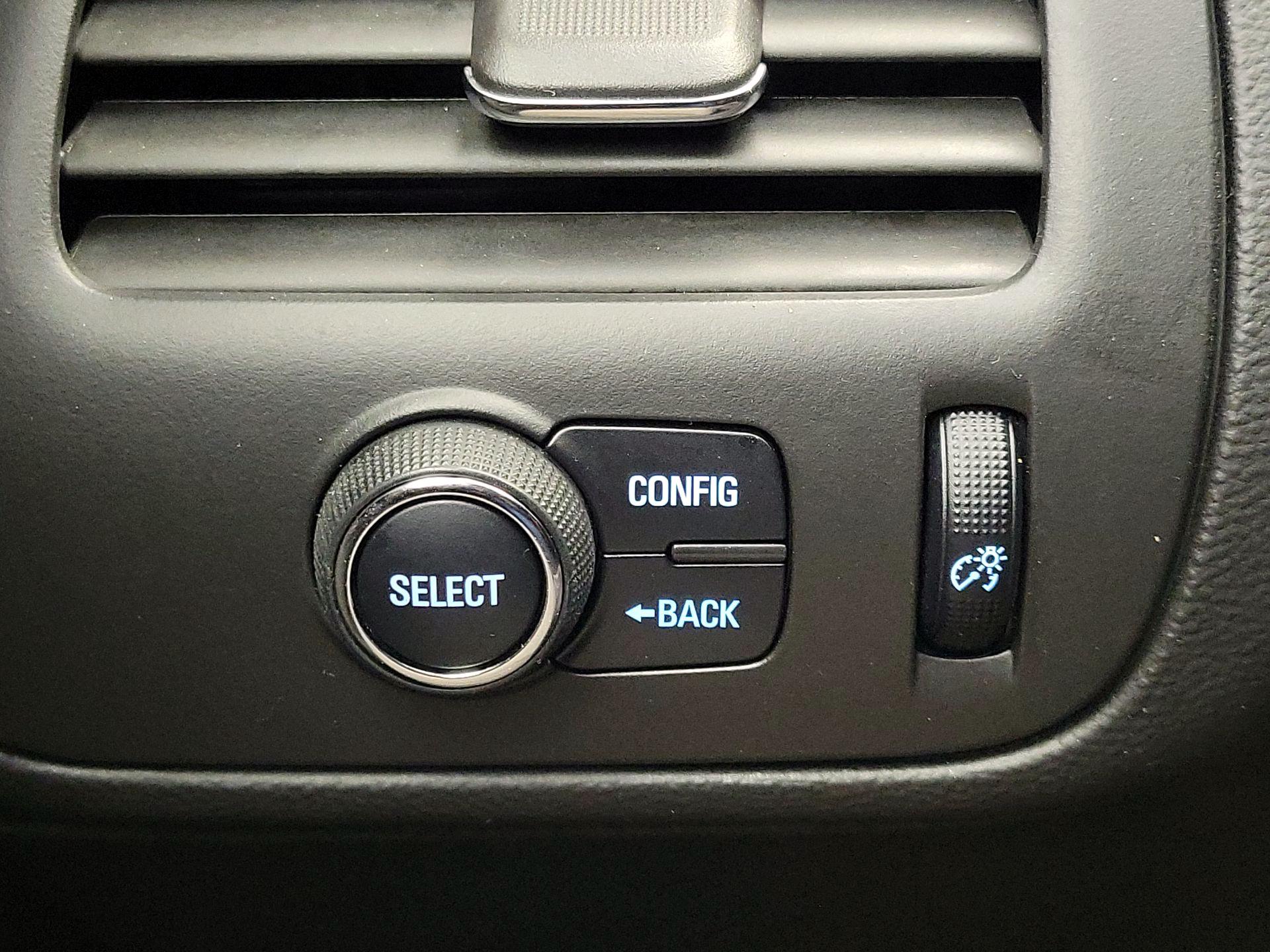 Thumbnail: 2015 Chevrolet Volt - 13