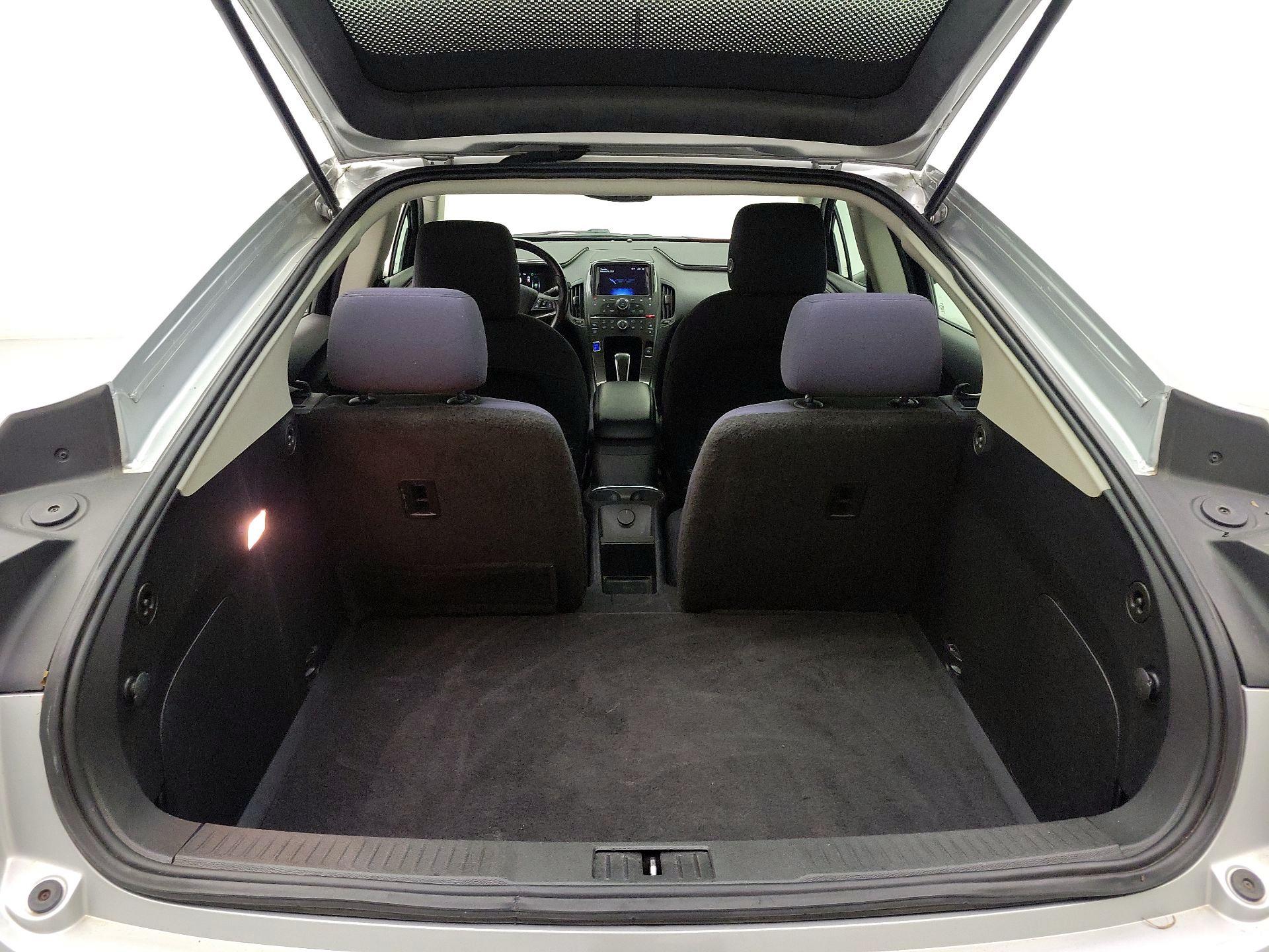 Thumbnail: 2015 Chevrolet Volt - 20