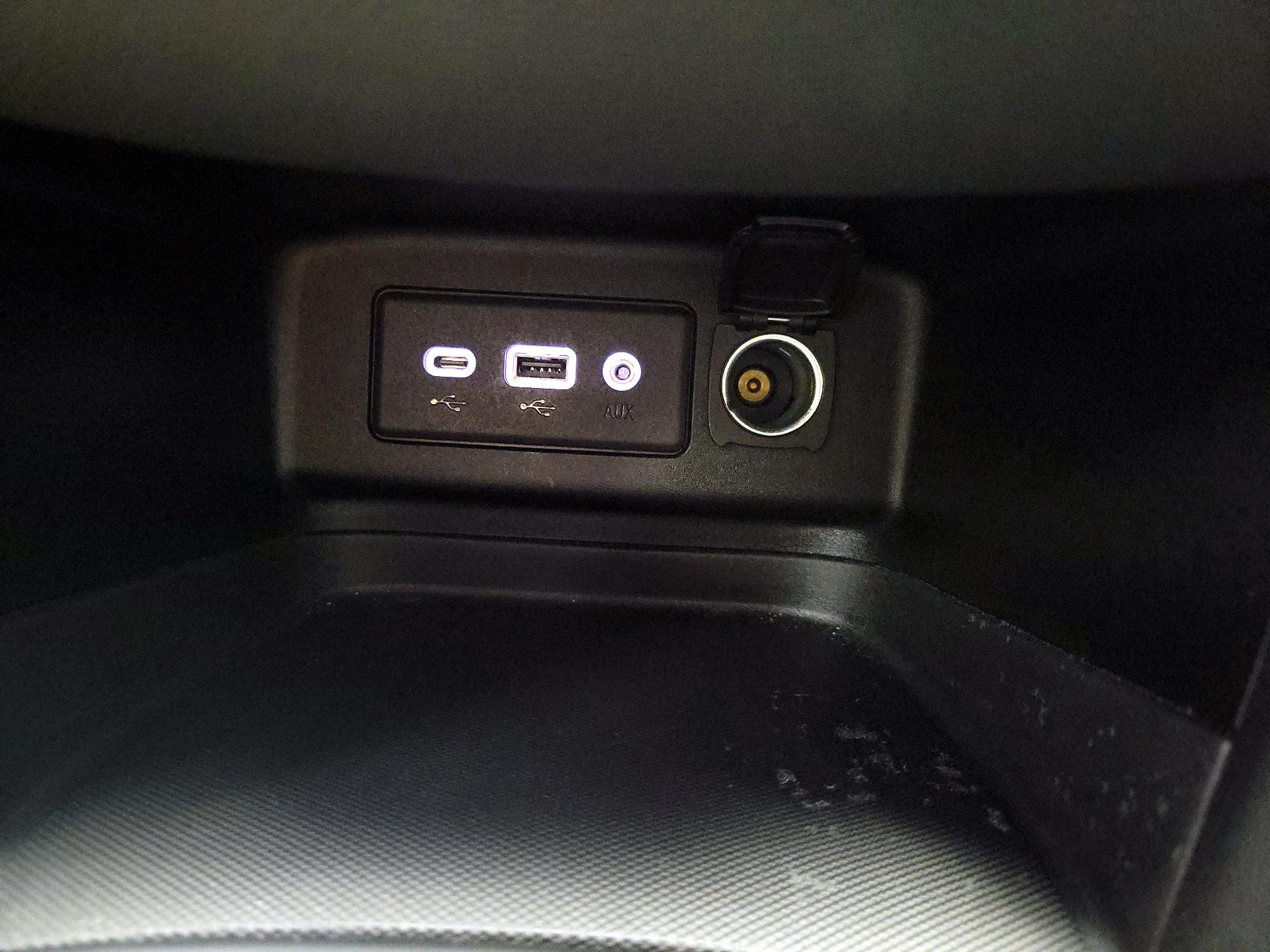 Thumbnail: 2021 Chevrolet Equinox - 18