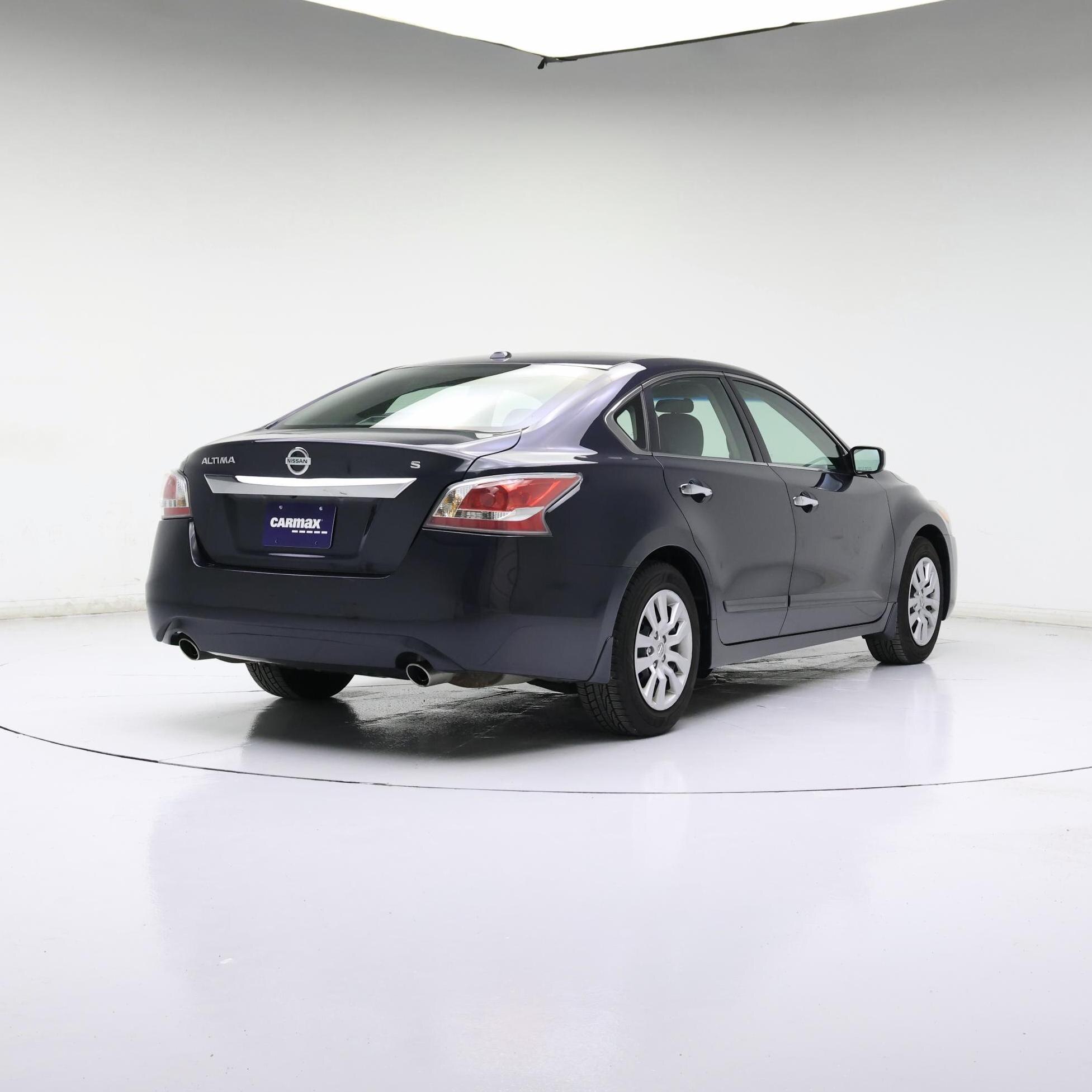 Thumbnail: 2015 Nissan Altima - 8