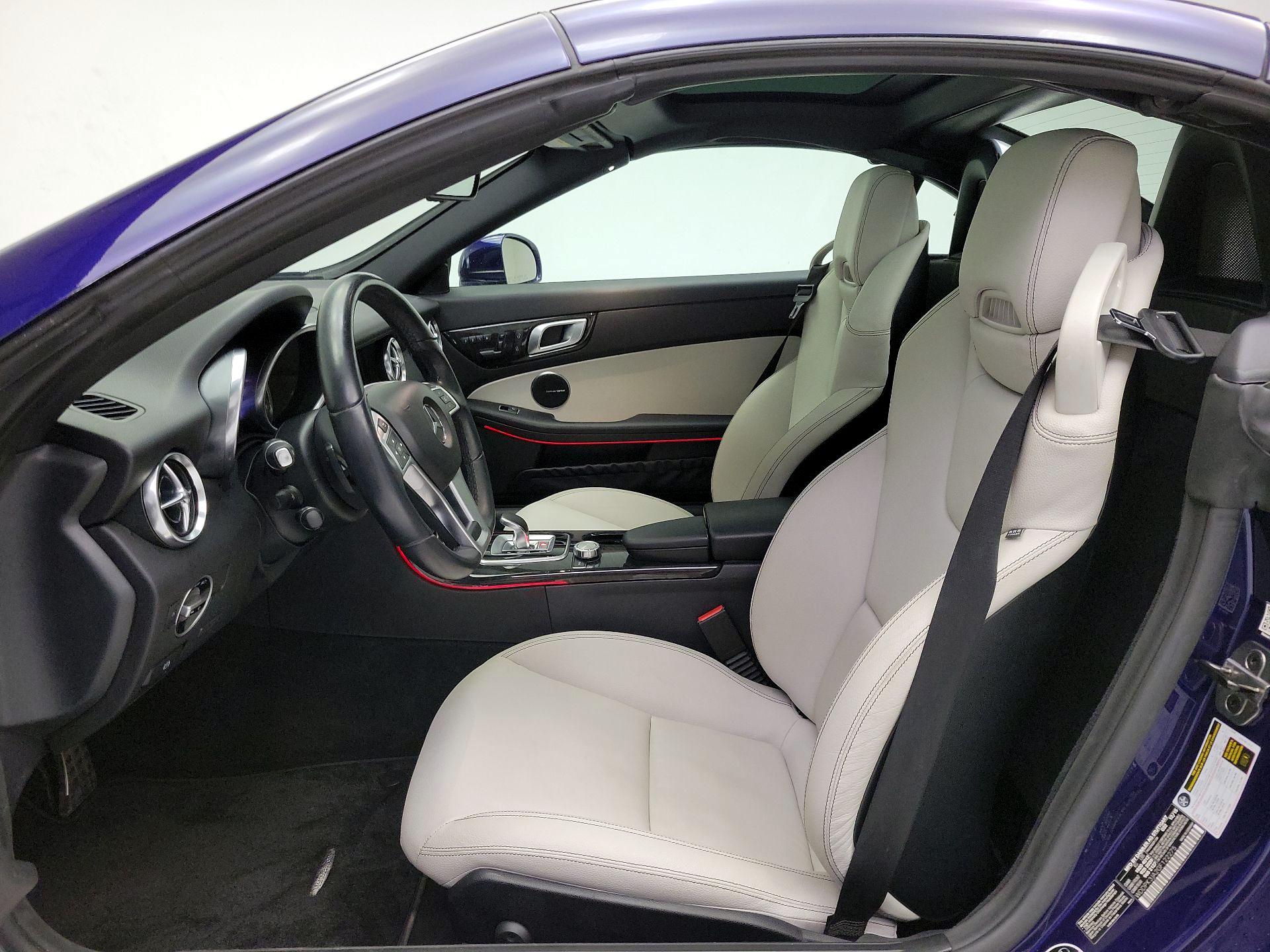 Thumbnail: 2016 Mercedes-Benz SLK - 11