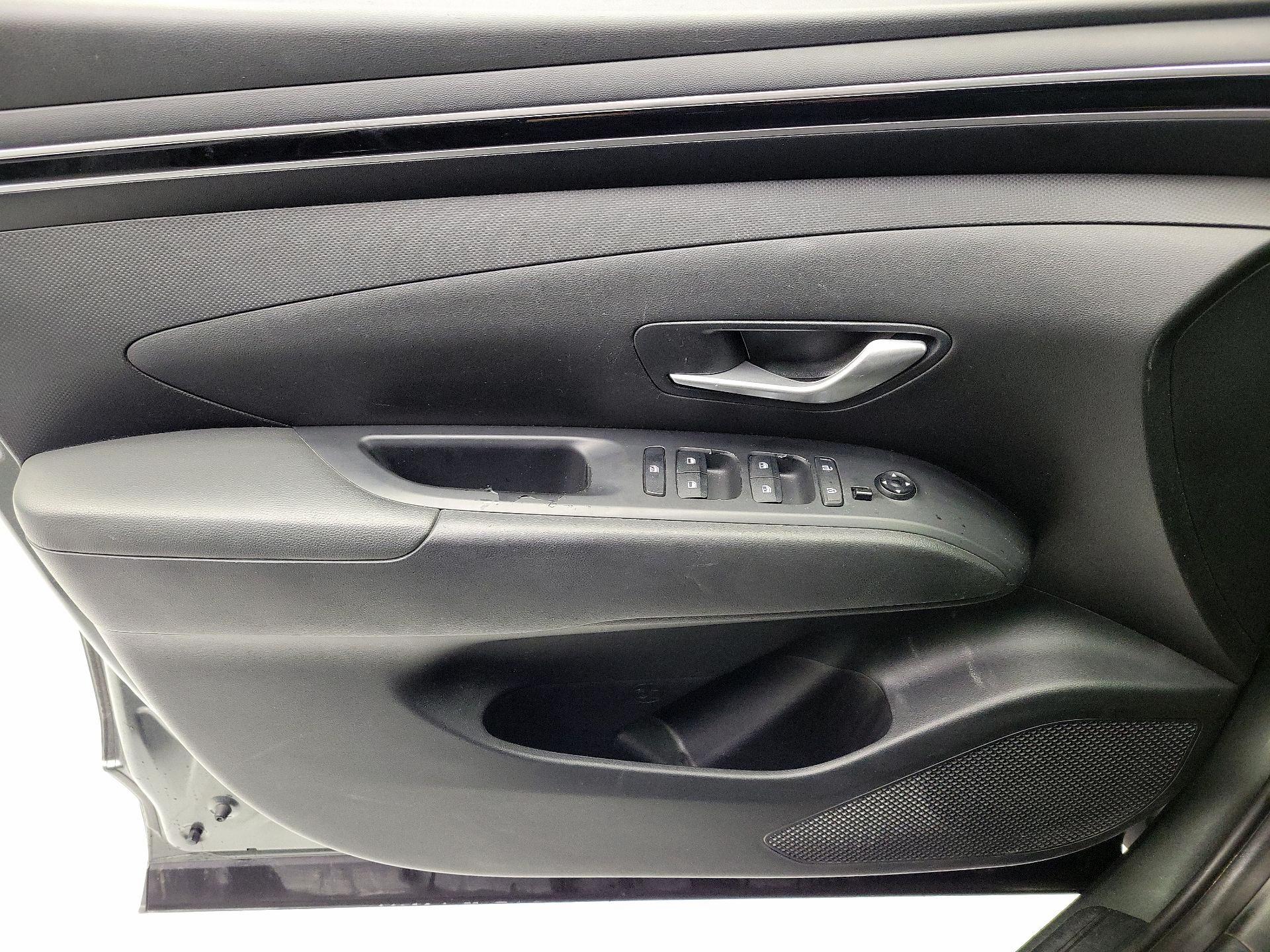 Thumbnail: 2022 Hyundai Tucson - 12