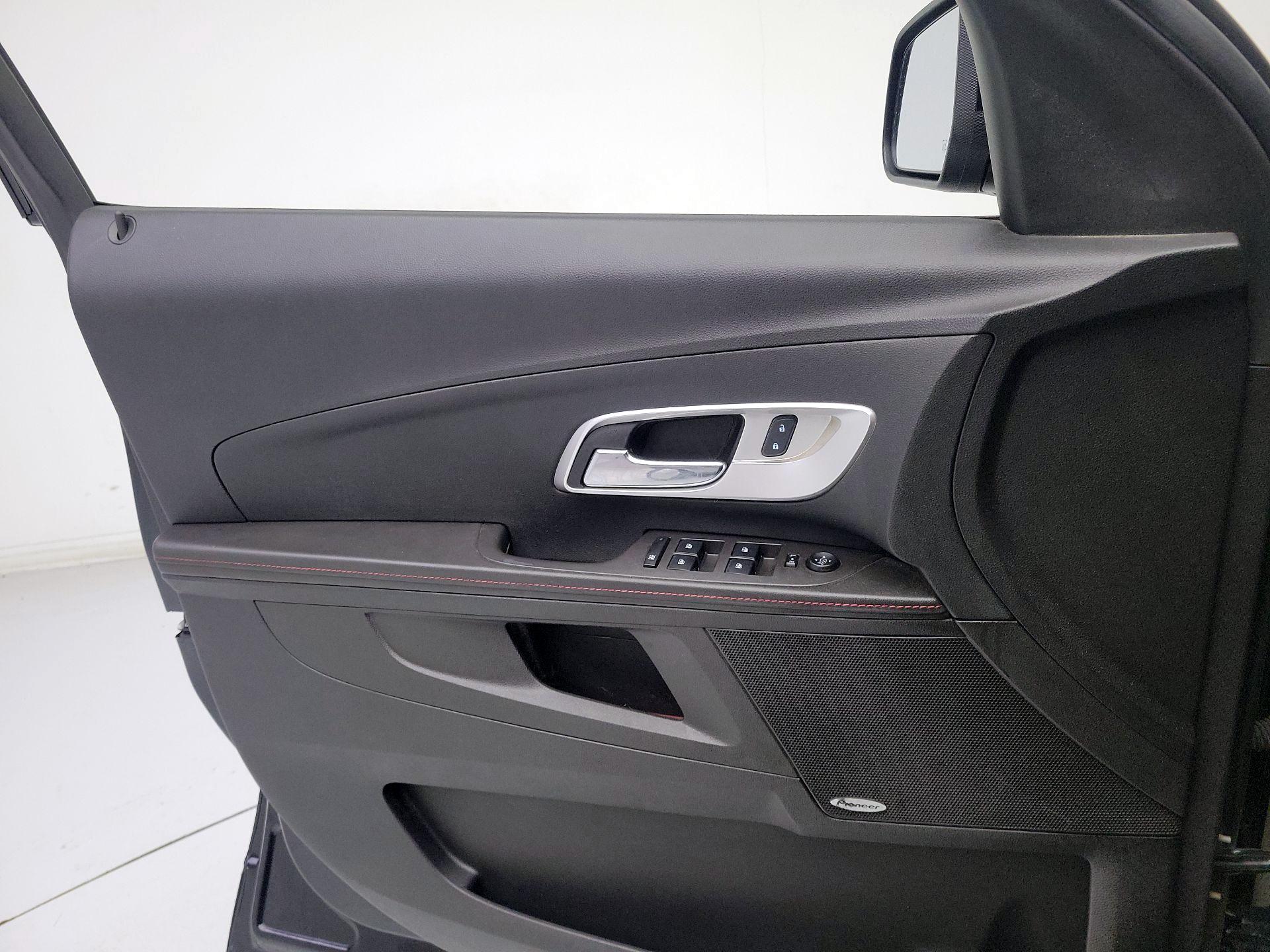 Thumbnail: 2015 Chevrolet Equinox - 12