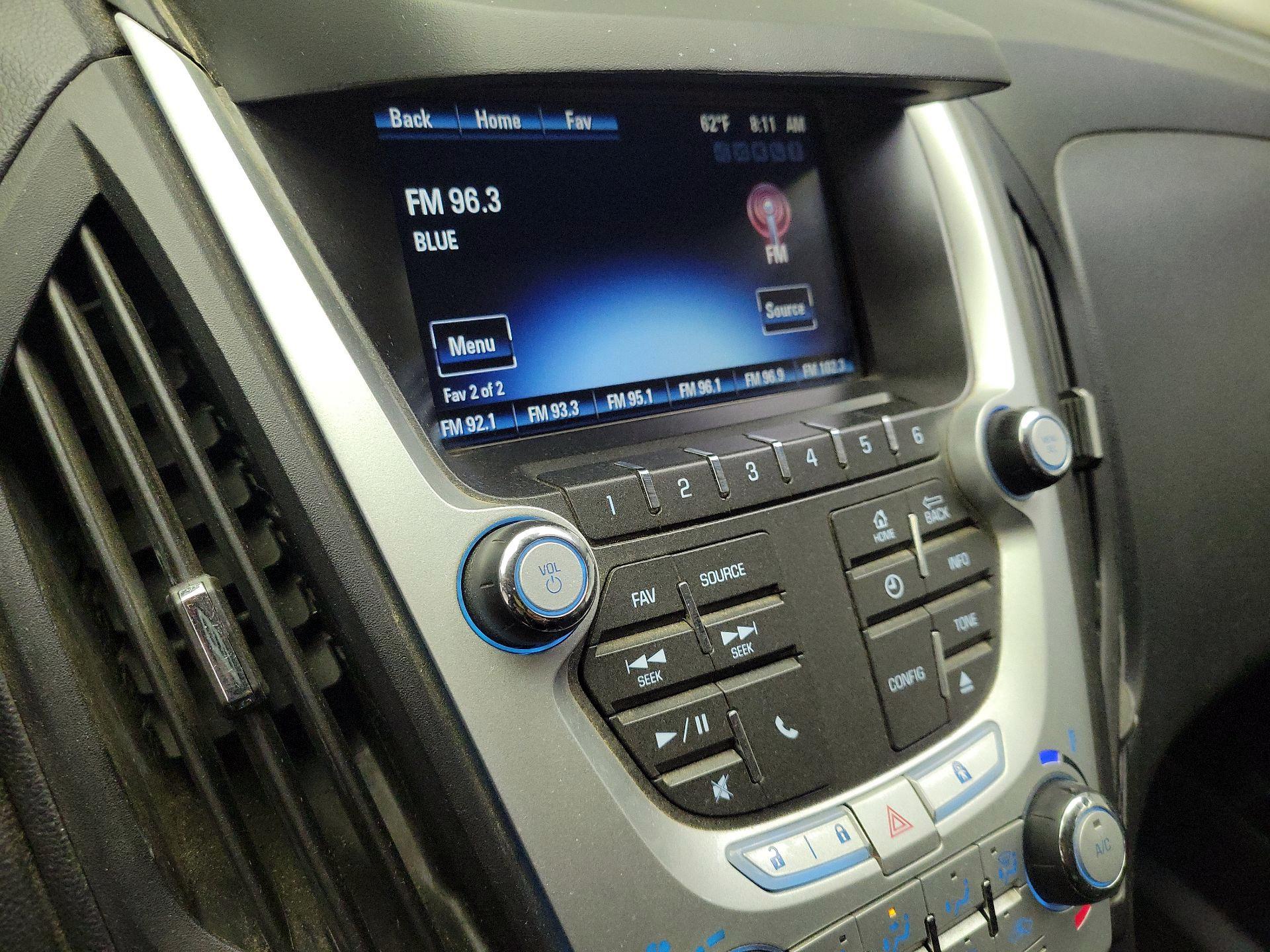 Thumbnail: 2015 Chevrolet Equinox - 14