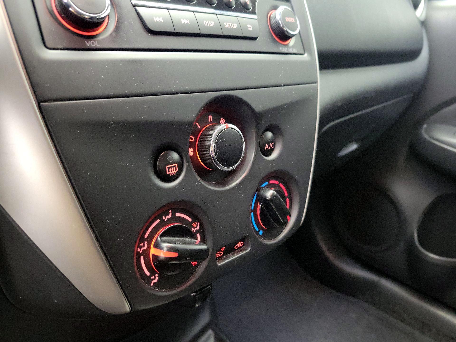 Thumbnail: 2016 Nissan Versa - 15