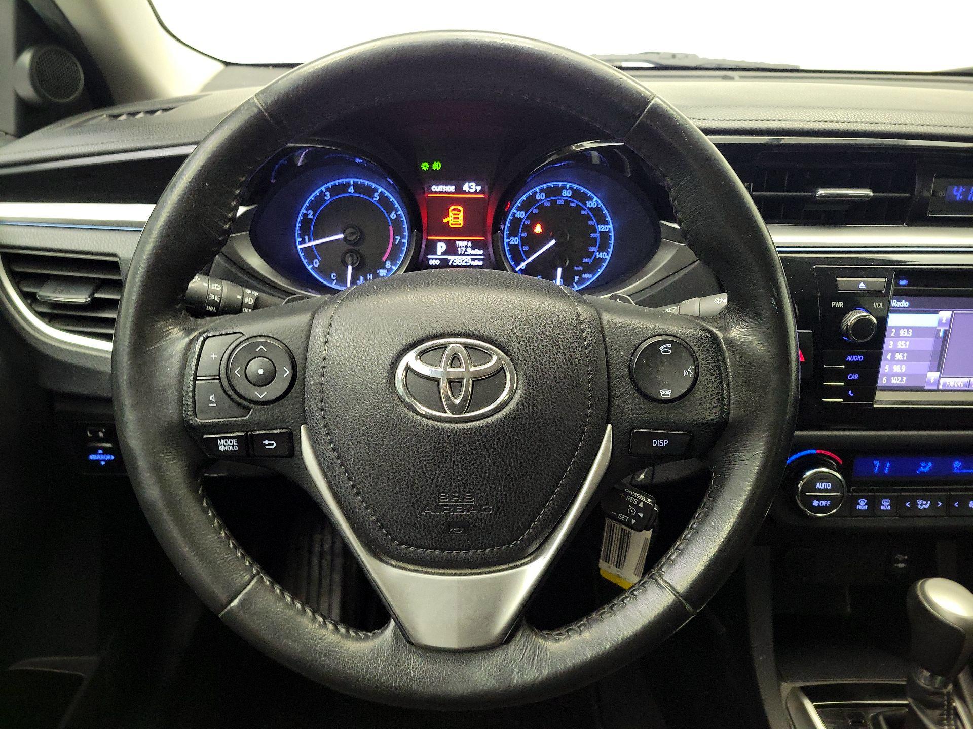 Thumbnail: 2015 Toyota Corolla - 10