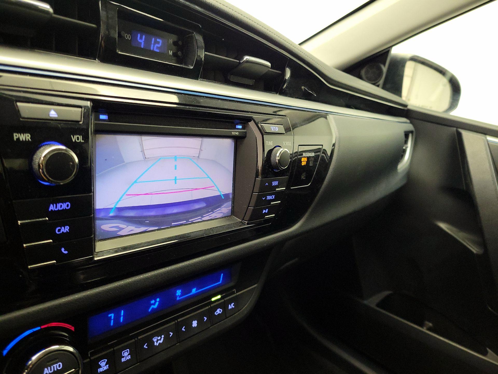 Thumbnail: 2015 Toyota Corolla - 14