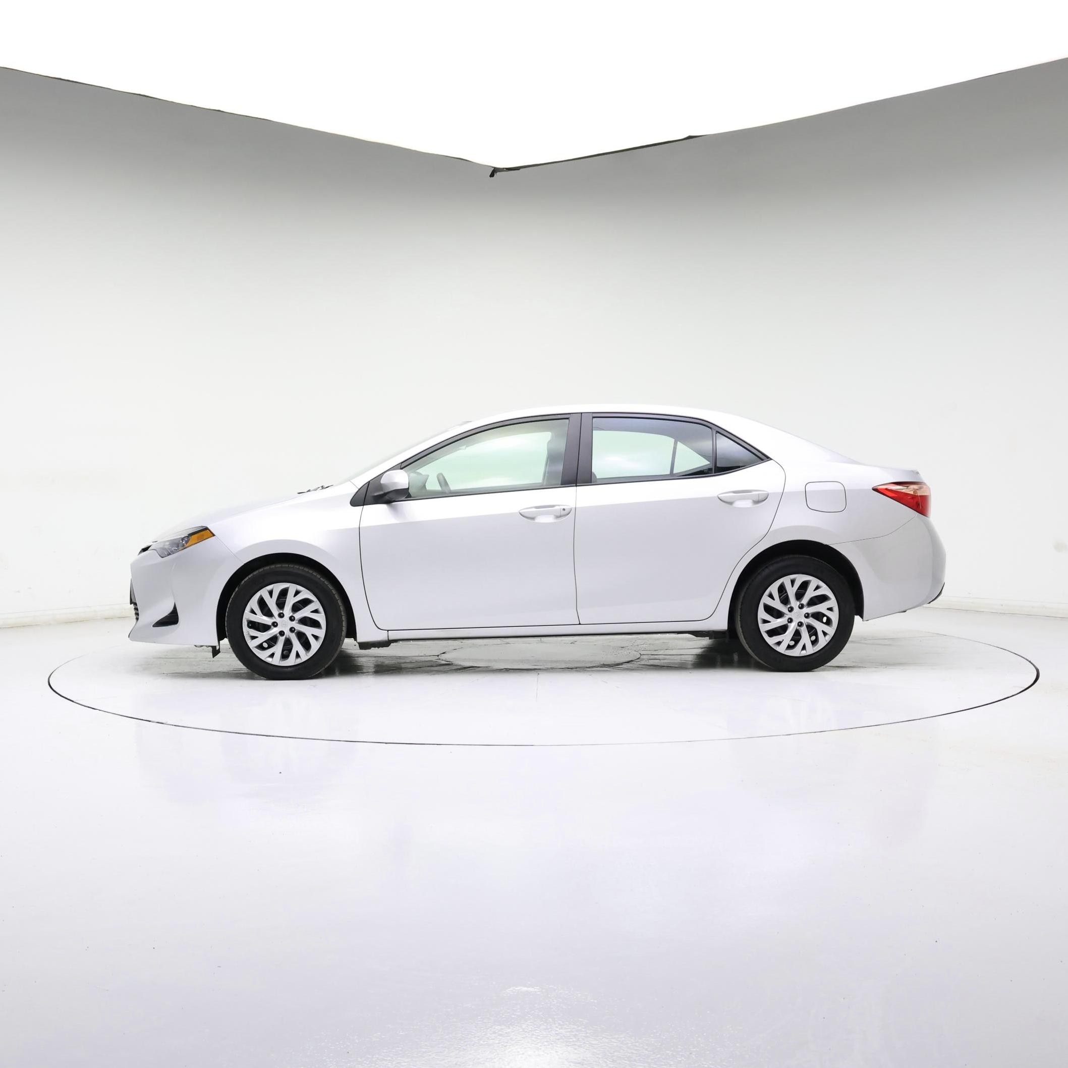 Thumbnail: 2019 Toyota Corolla - 3