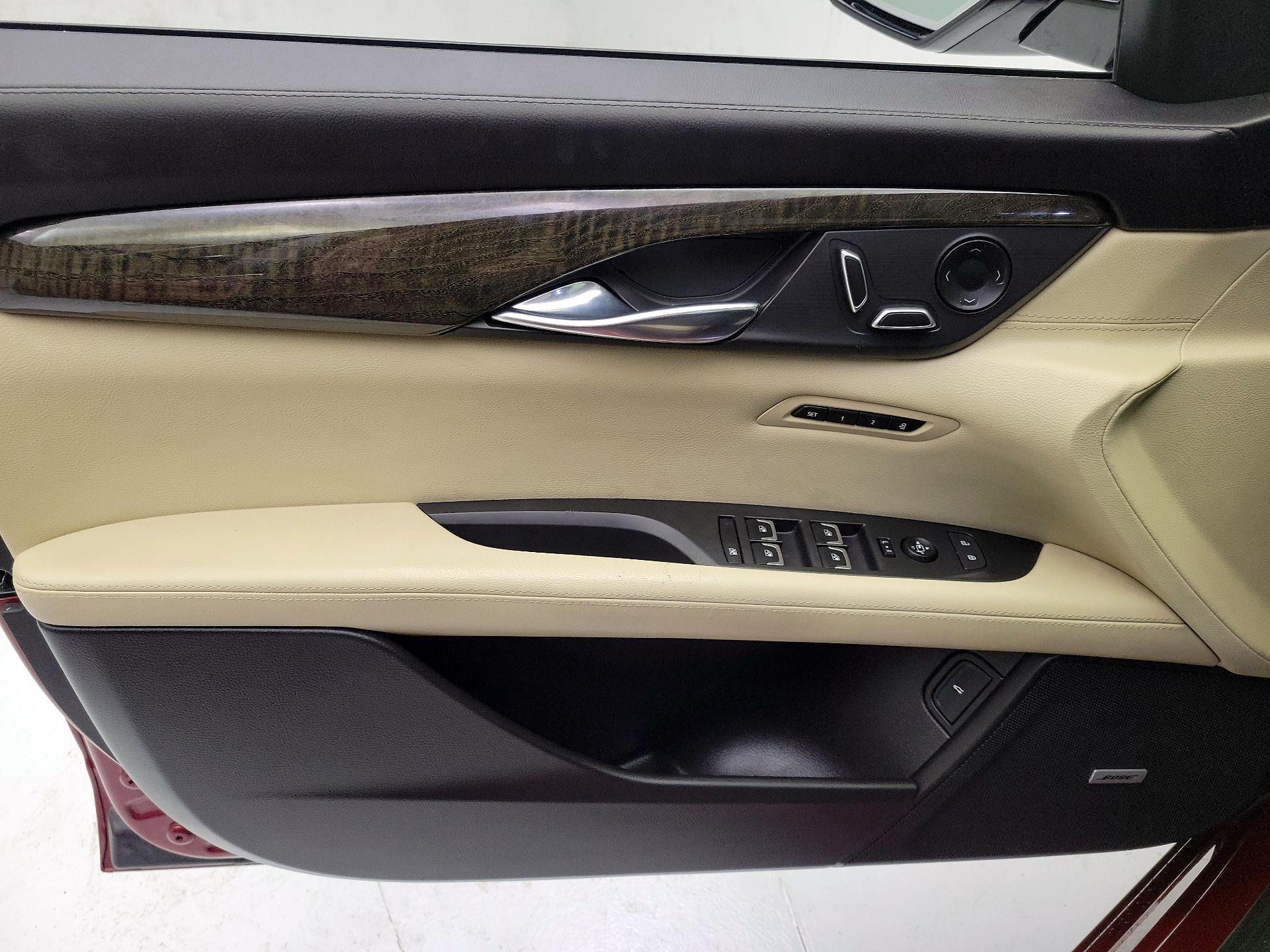 Thumbnail: 2019 Cadillac CT6 - 12